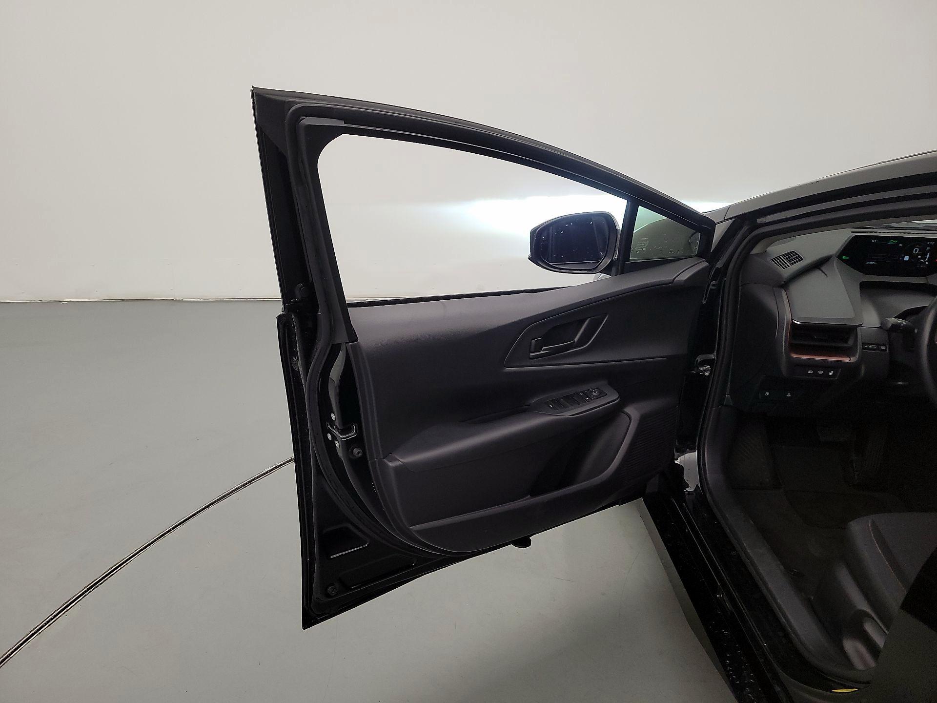 Thumbnail: 2023 Toyota Prius Prime - 12