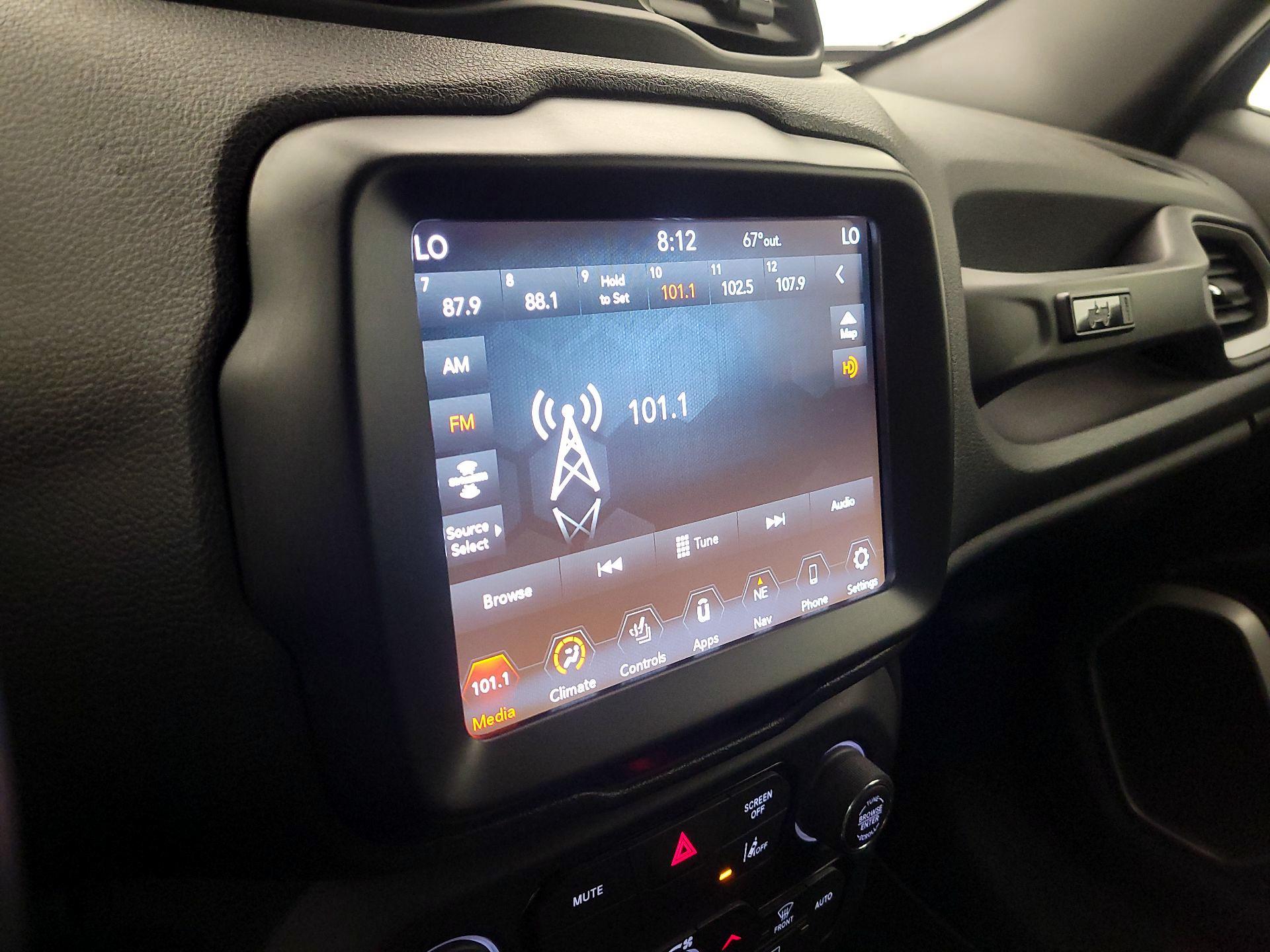 Thumbnail: 2021 Jeep Renegade - 15