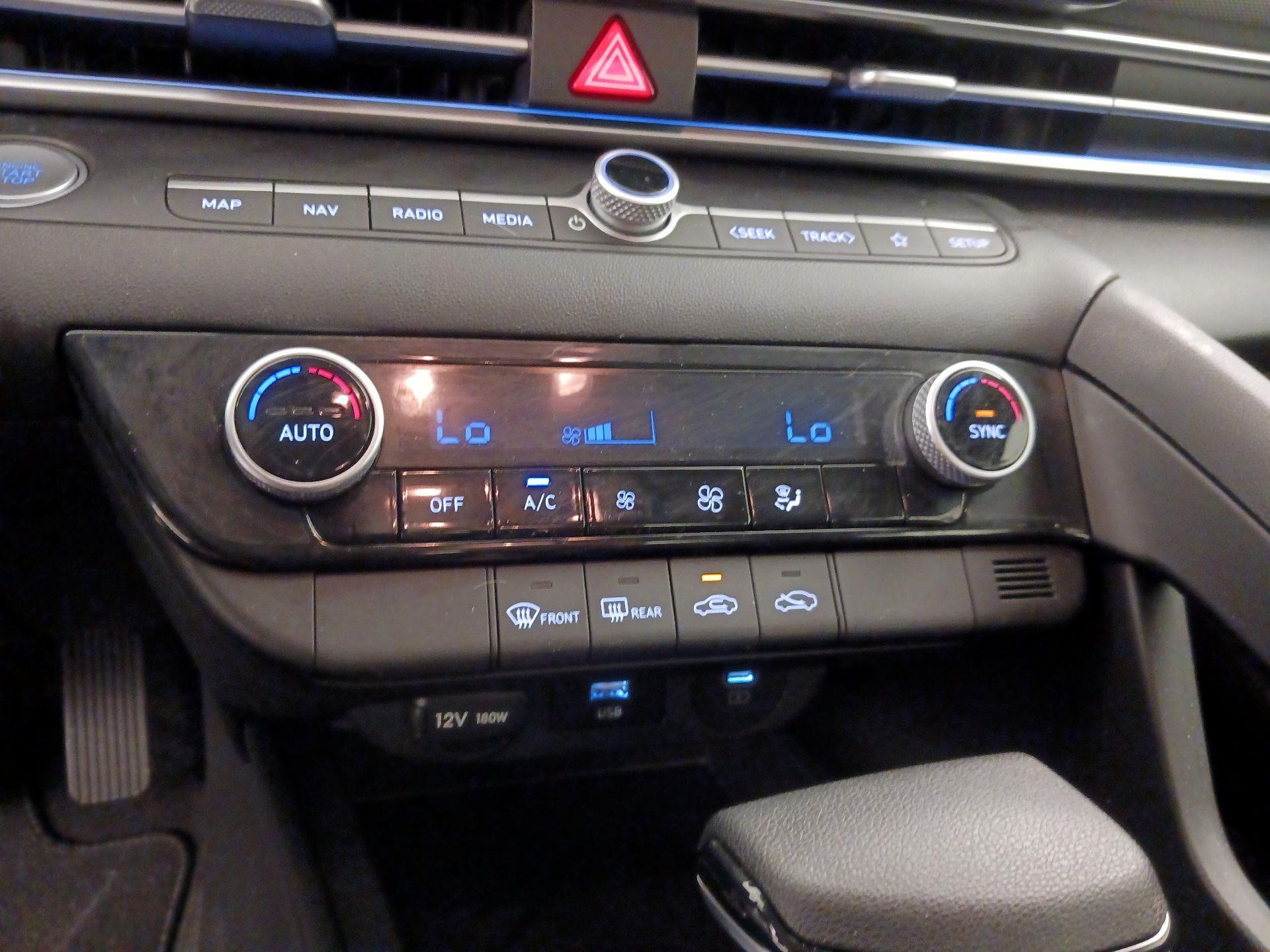 Thumbnail: 2024 Hyundai Elantra - 16