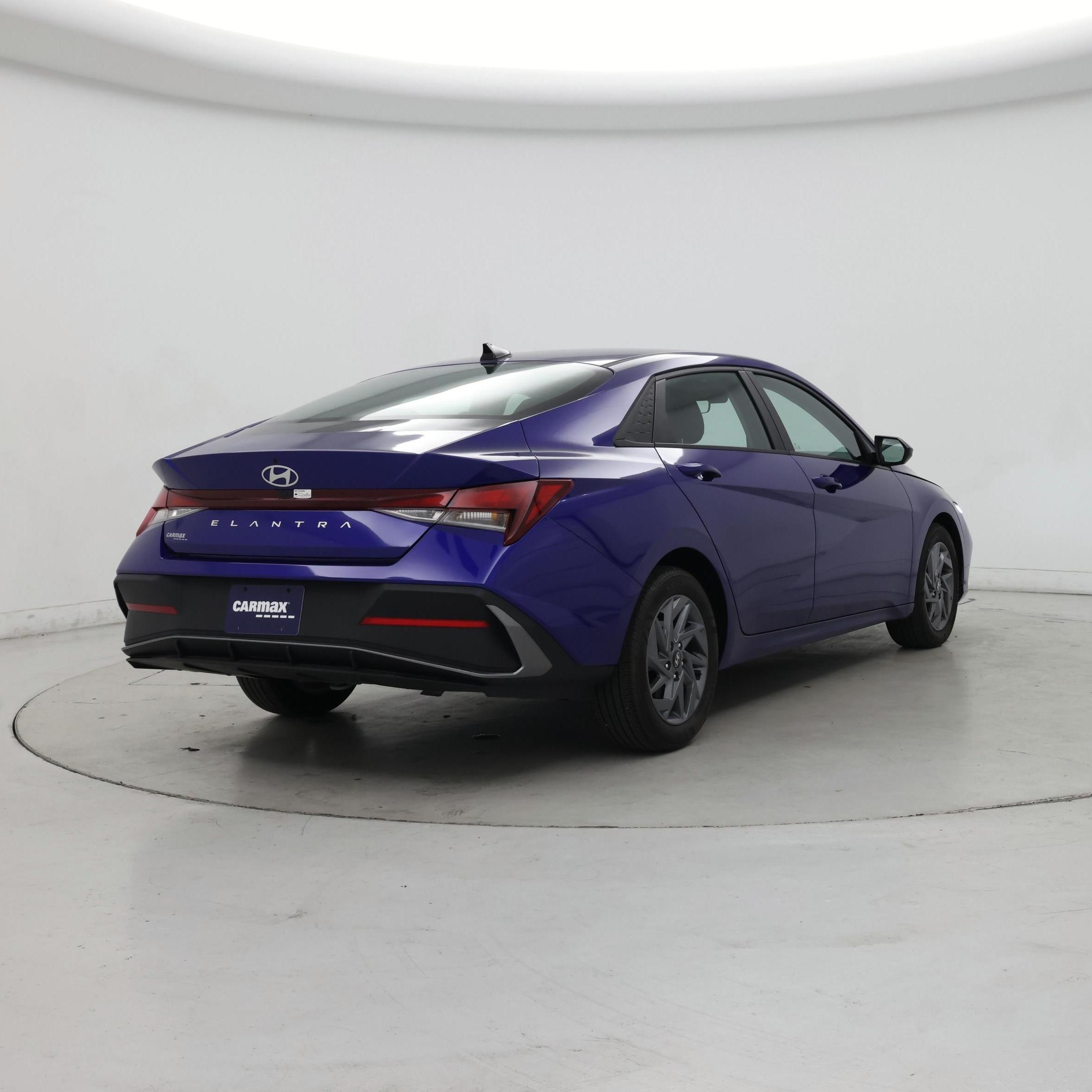 Thumbnail: 2024 Hyundai Elantra - 8