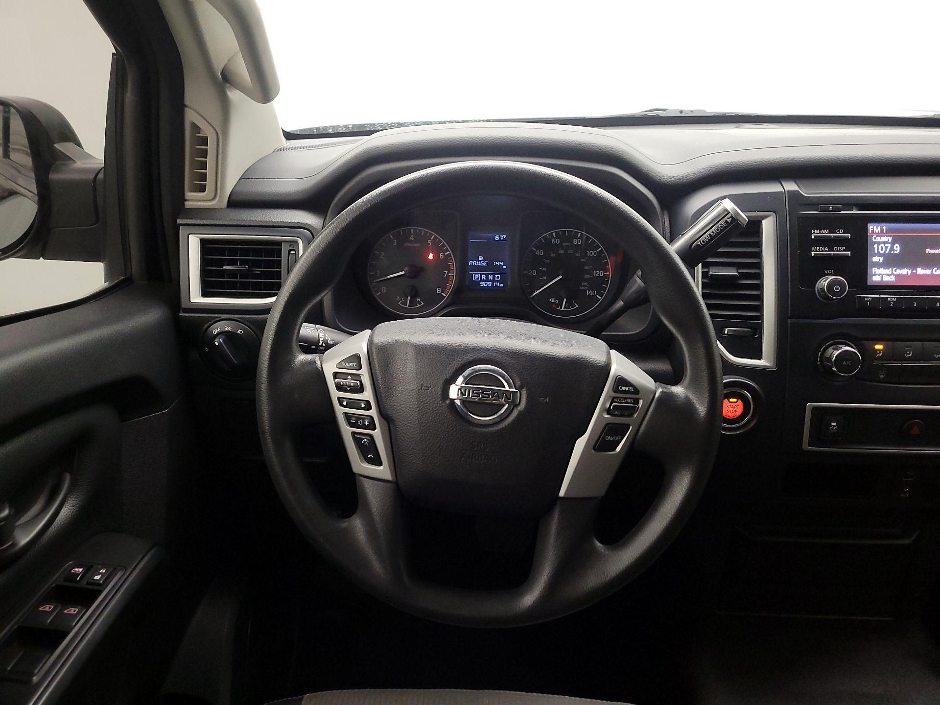 Thumbnail: 2018 Nissan Titan - 10