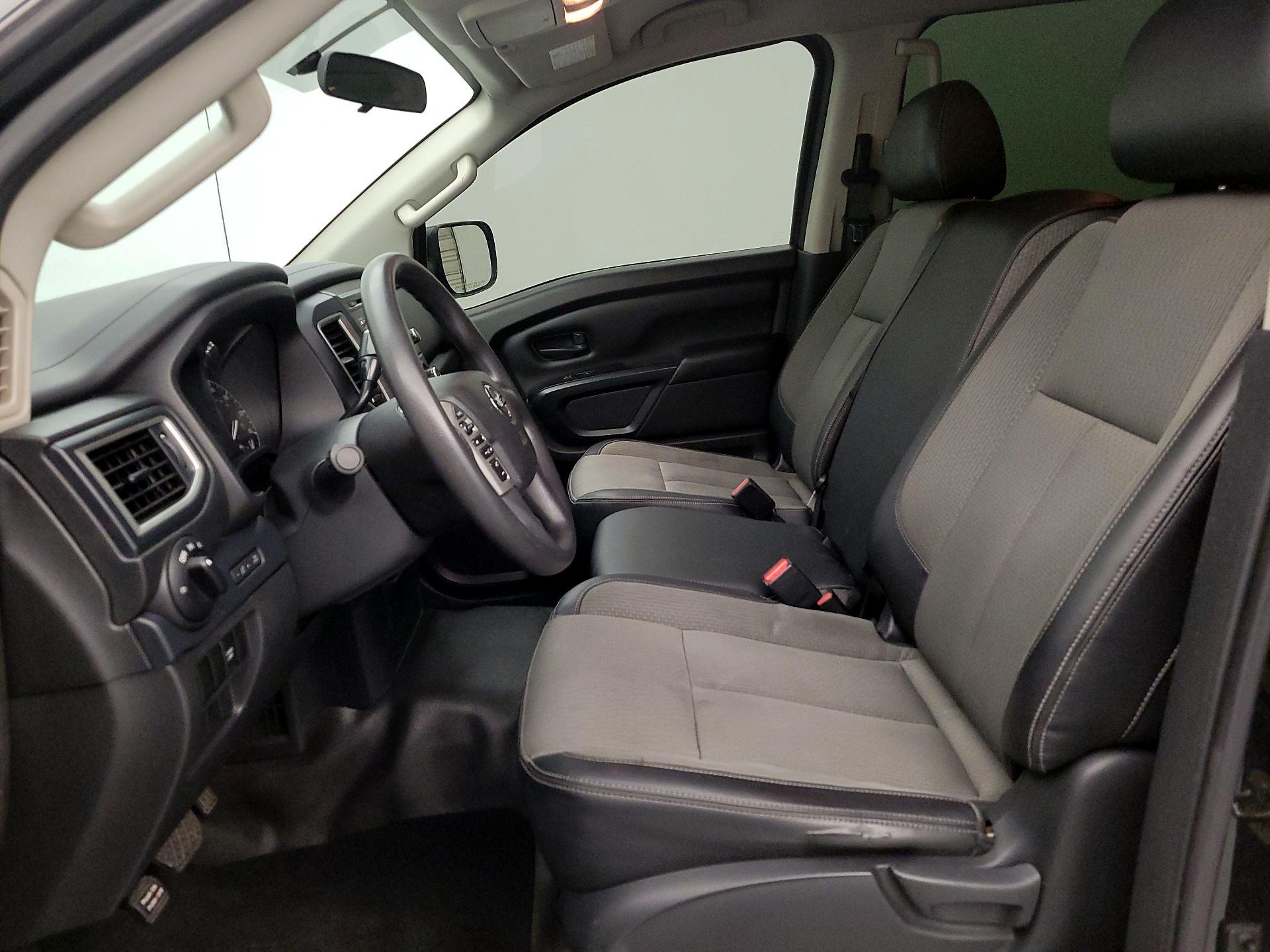 Thumbnail: 2018 Nissan Titan - 11