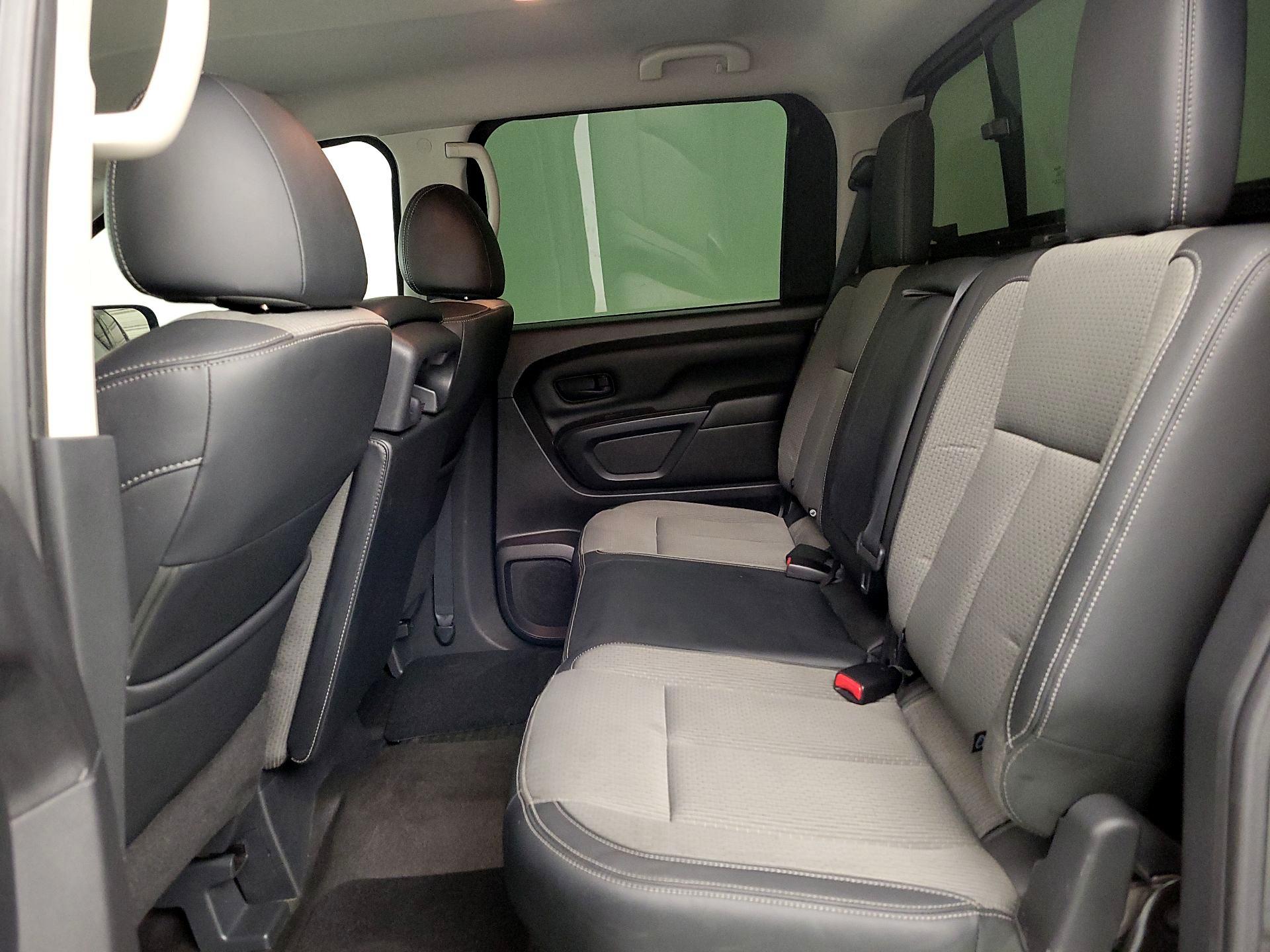 Thumbnail: 2018 Nissan Titan - 19