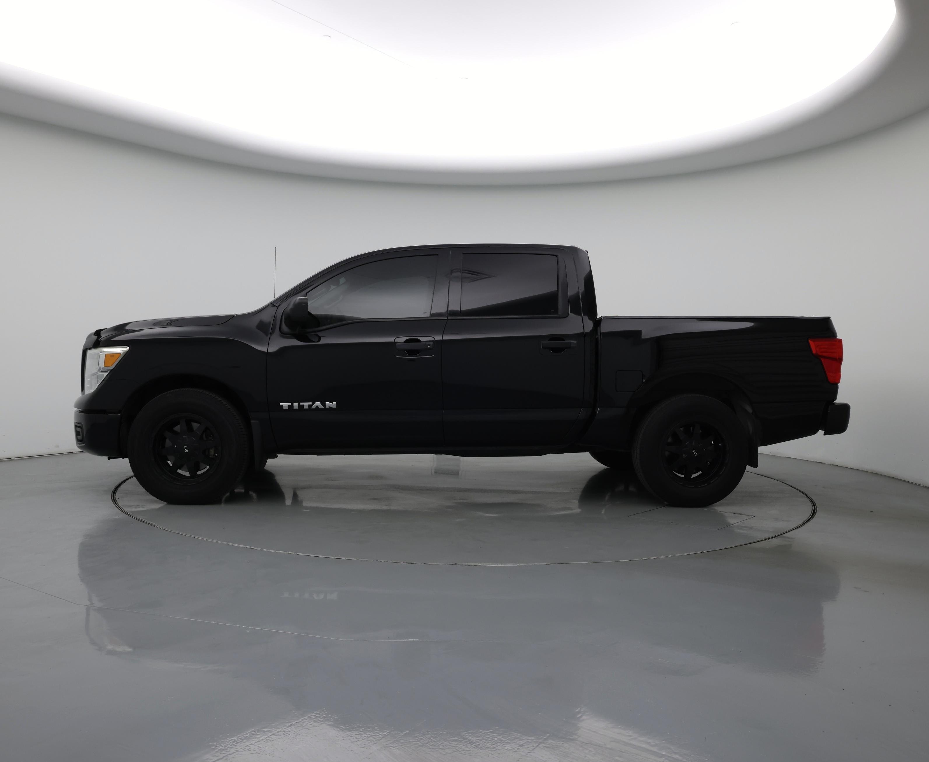 Thumbnail: 2018 Nissan Titan - 3
