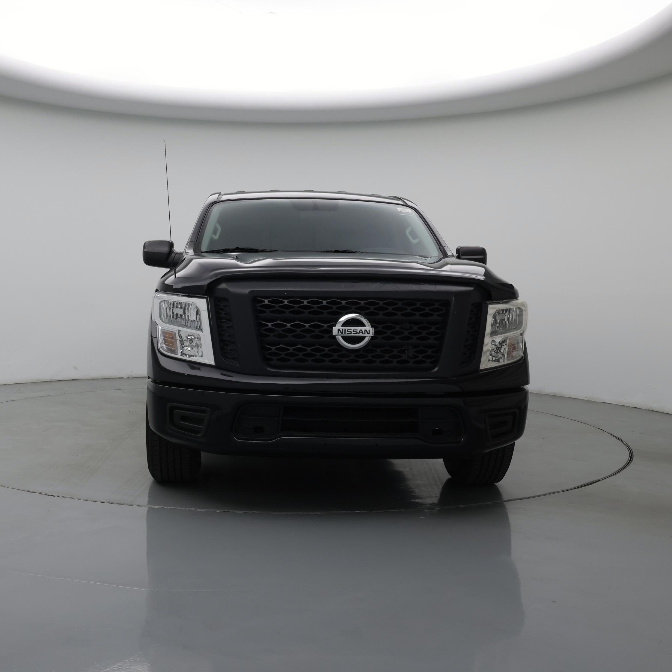 Thumbnail: 2018 Nissan Titan - 5