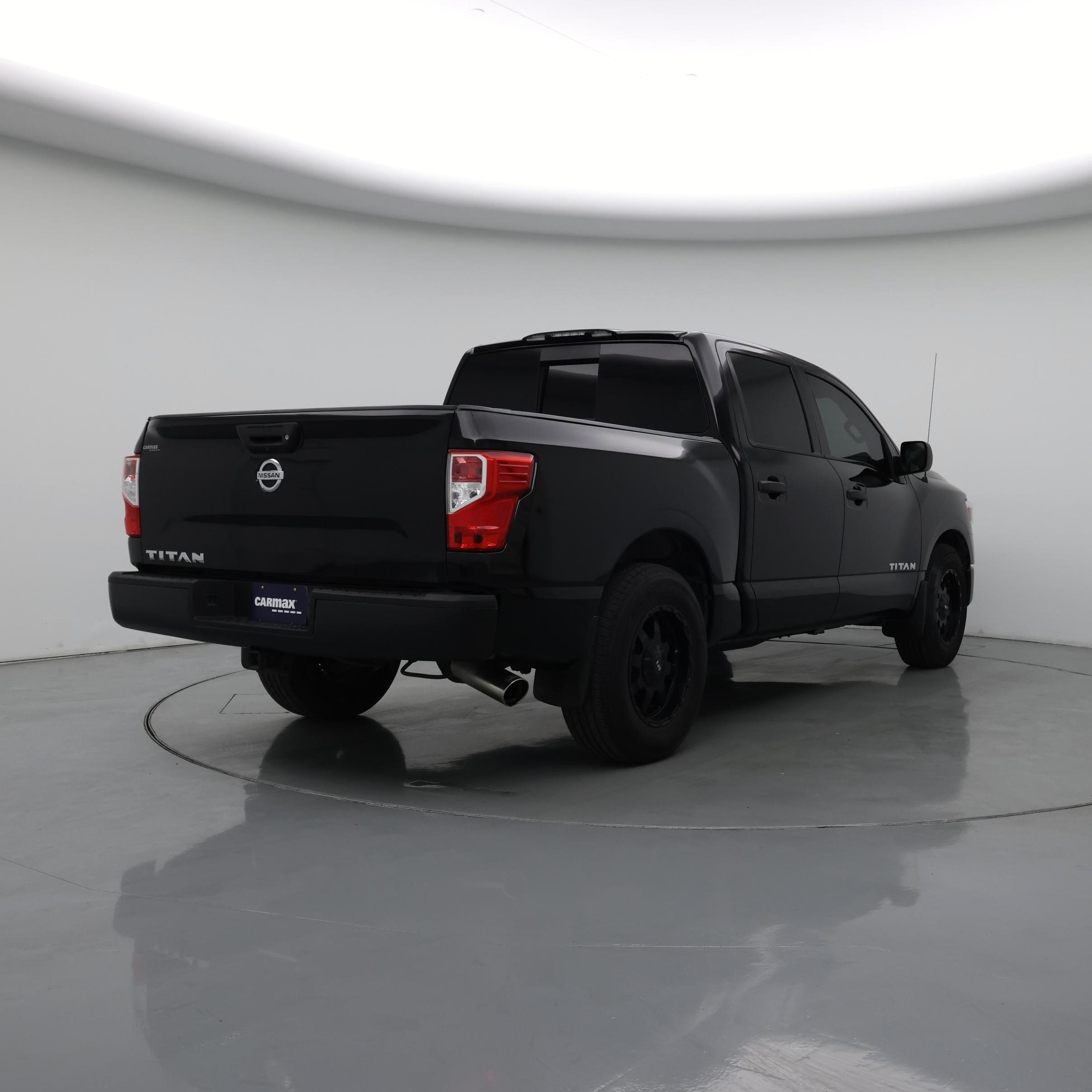 Thumbnail: 2018 Nissan Titan - 8