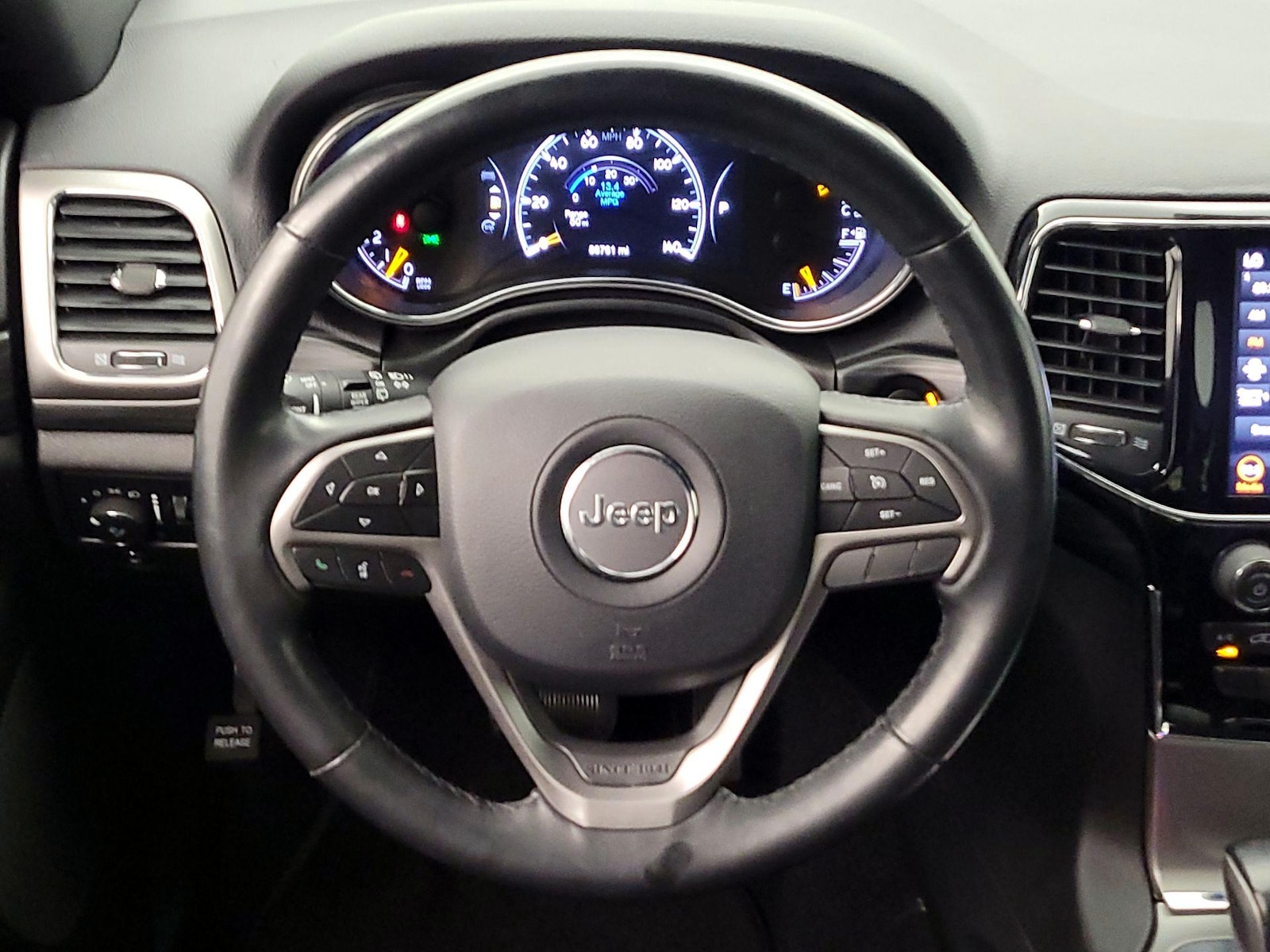 2020 Jeep Grand Cherokee Altitude - Photo 11