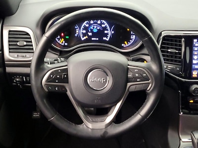 Steering Wheel & Instrument Cluster (On)