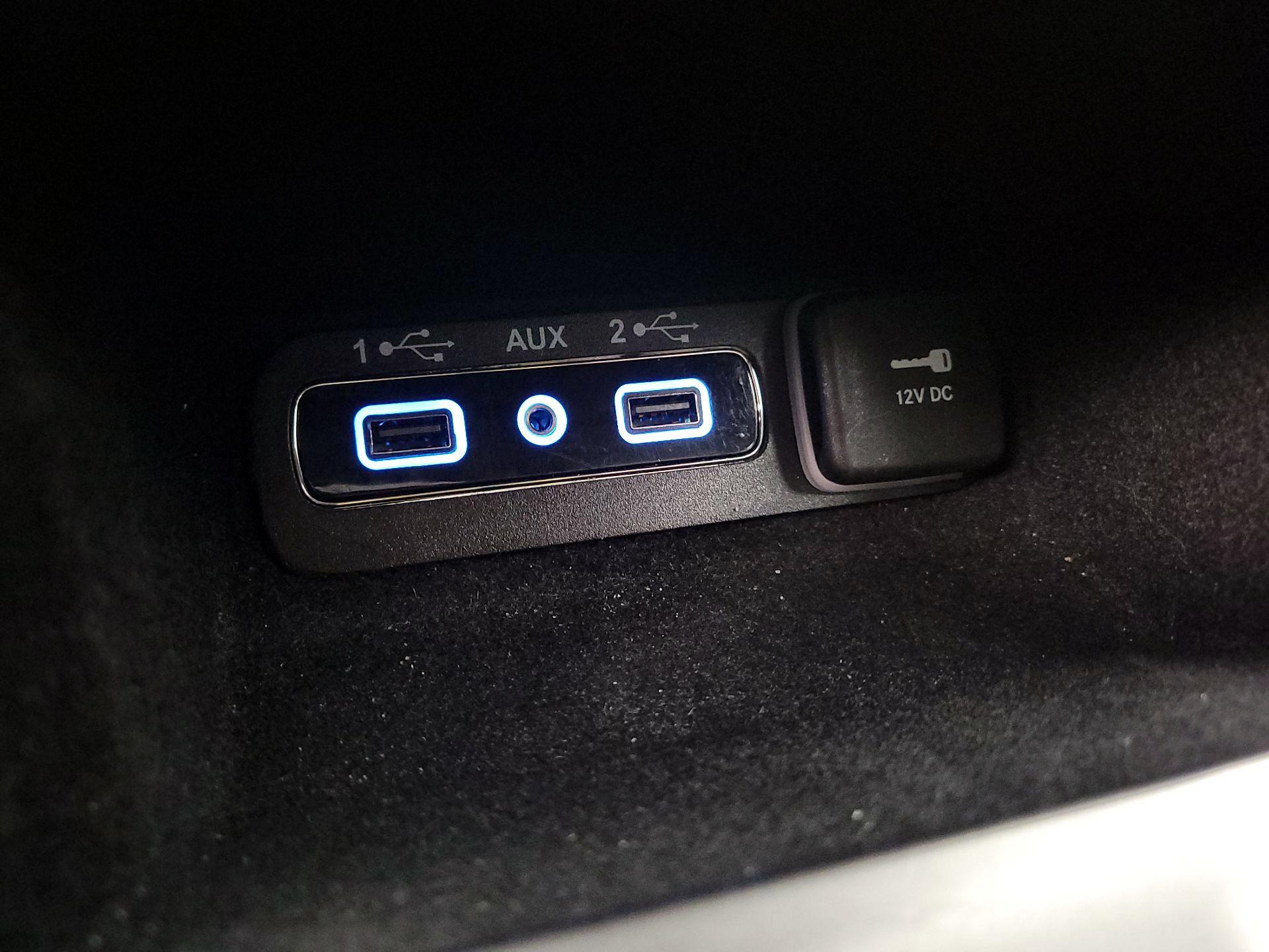 Thumbnail: 2020 Jeep Grand Cherokee - 19