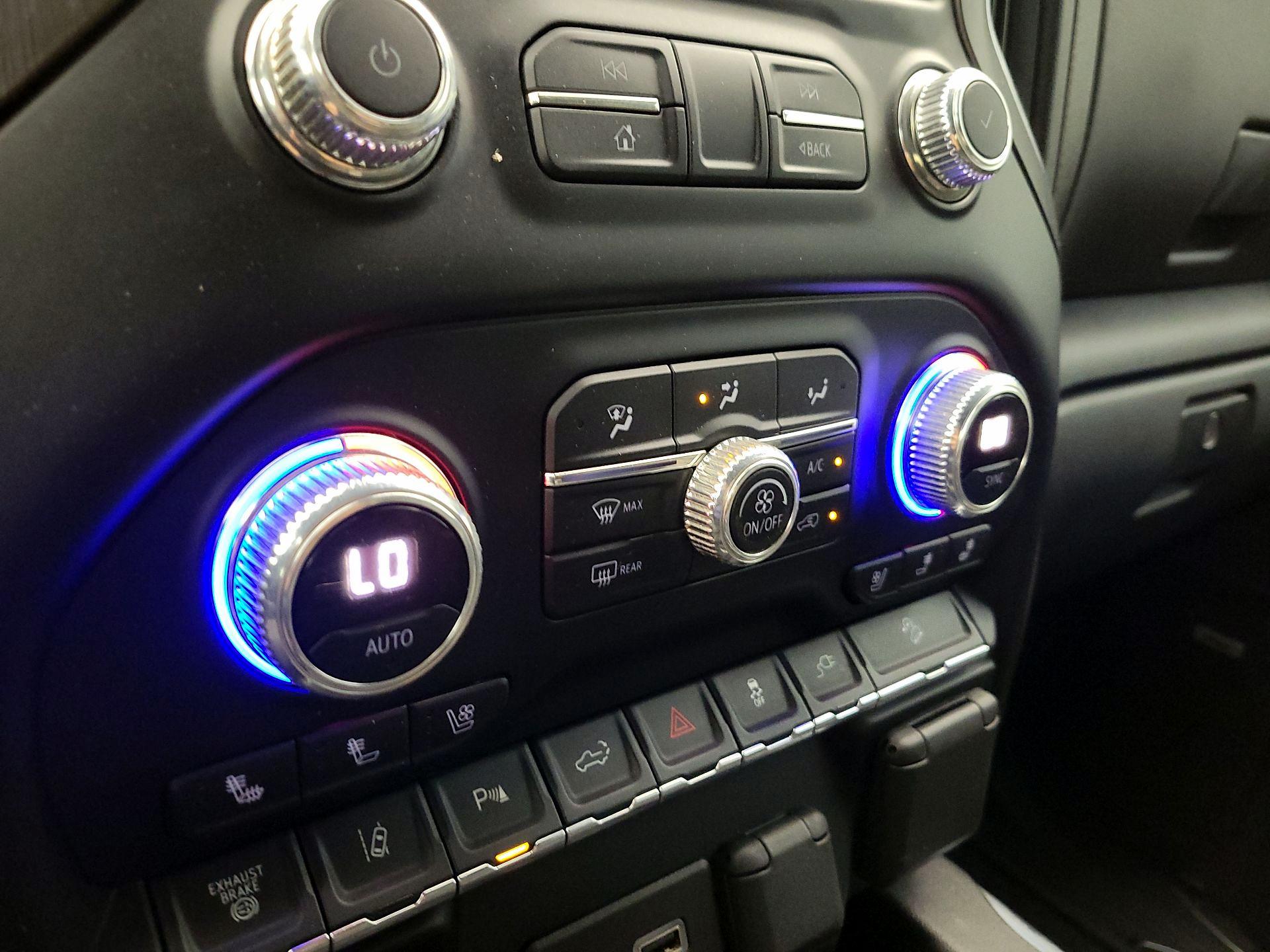 Thumbnail: 2021 GMC Sierra 2500 - 16