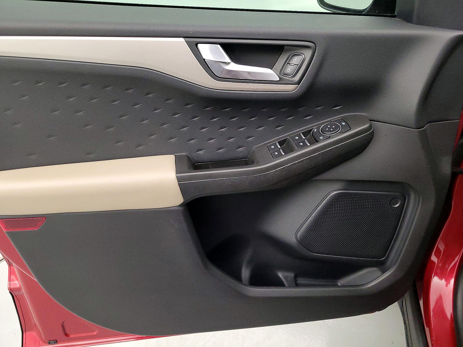 Thumbnail: 2020 Ford Escape - 12