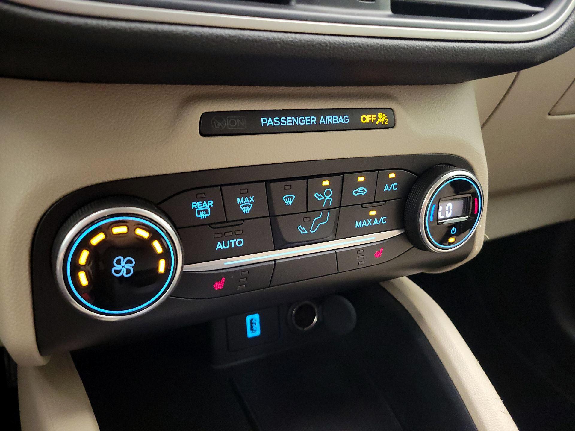 Thumbnail: 2020 Ford Escape - 17