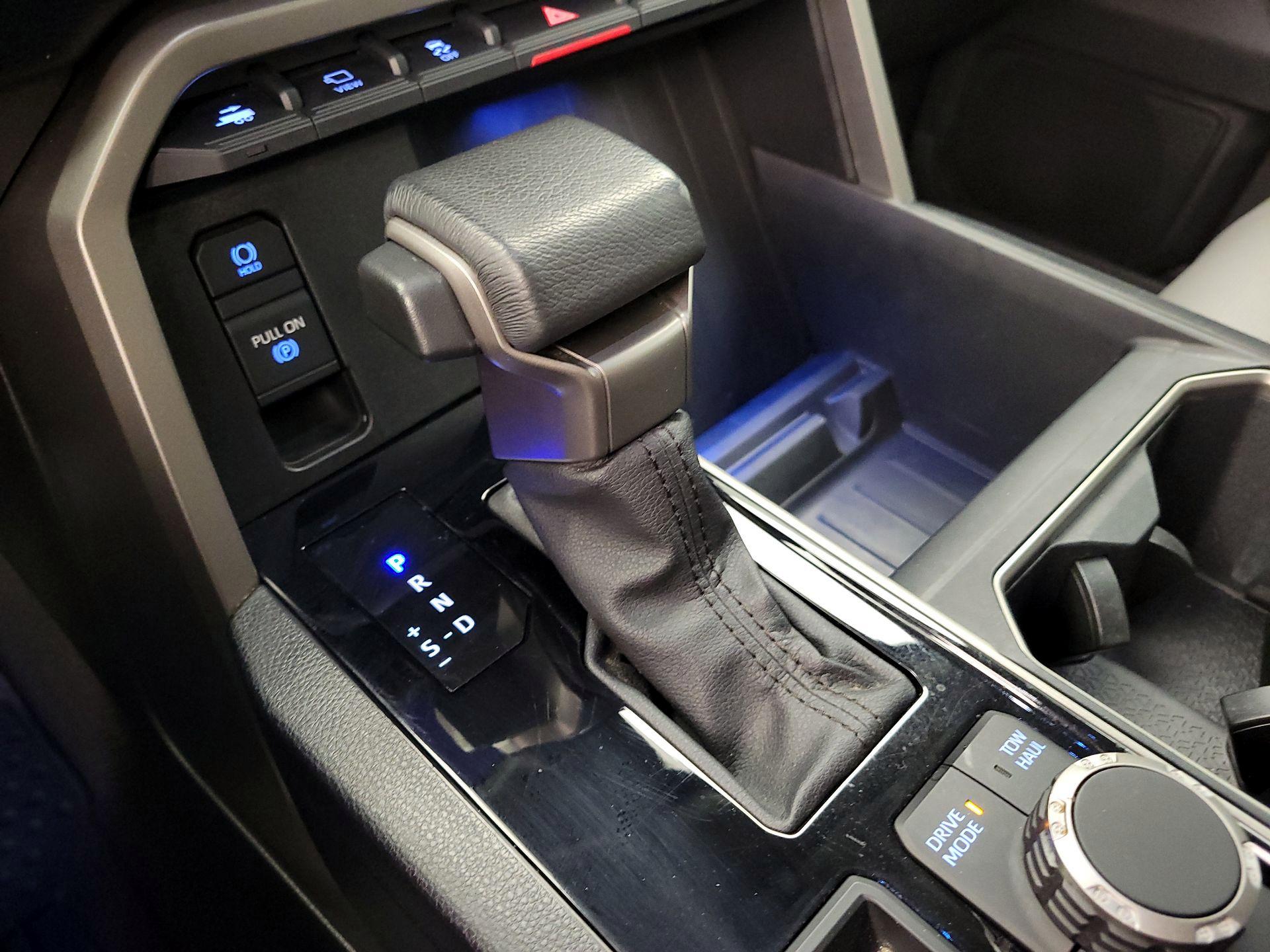 Thumbnail: 2024 Toyota Tundra - 18
