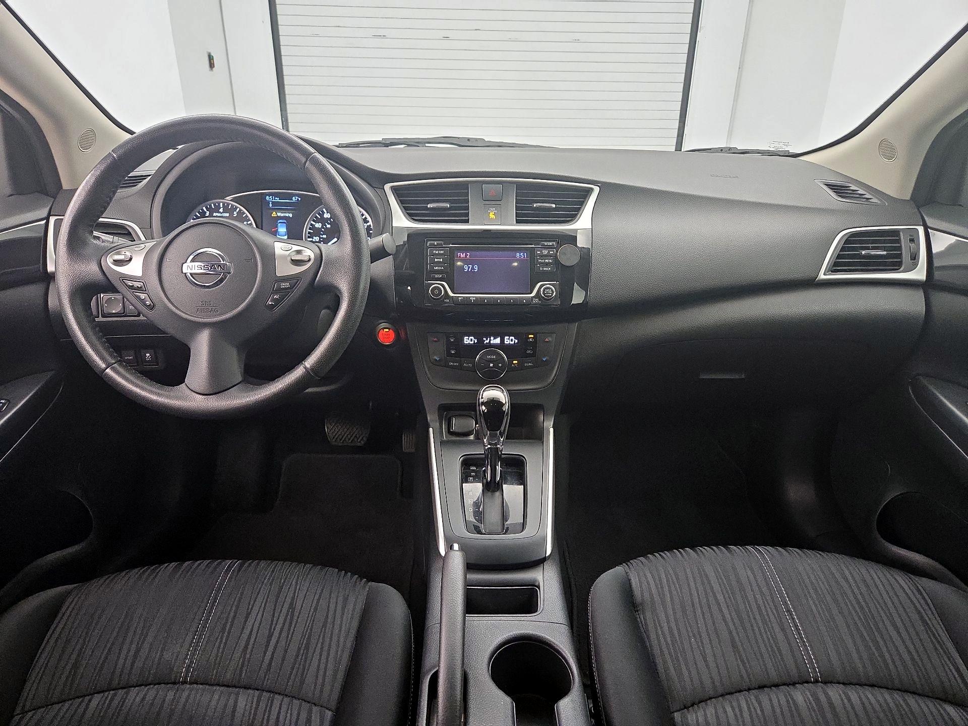 Thumbnail: 2018 Nissan Sentra - 9