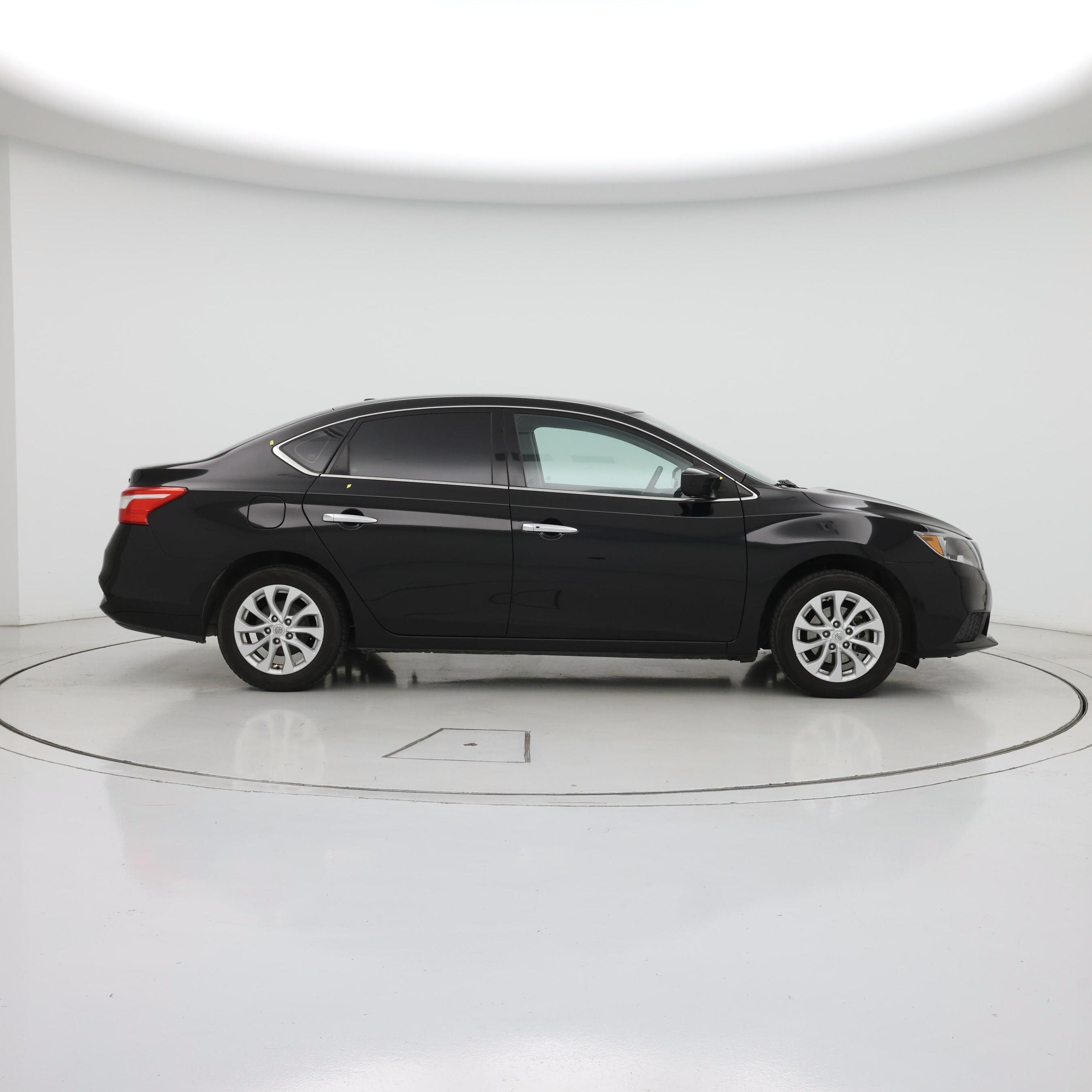 Thumbnail: 2018 Nissan Sentra - 7