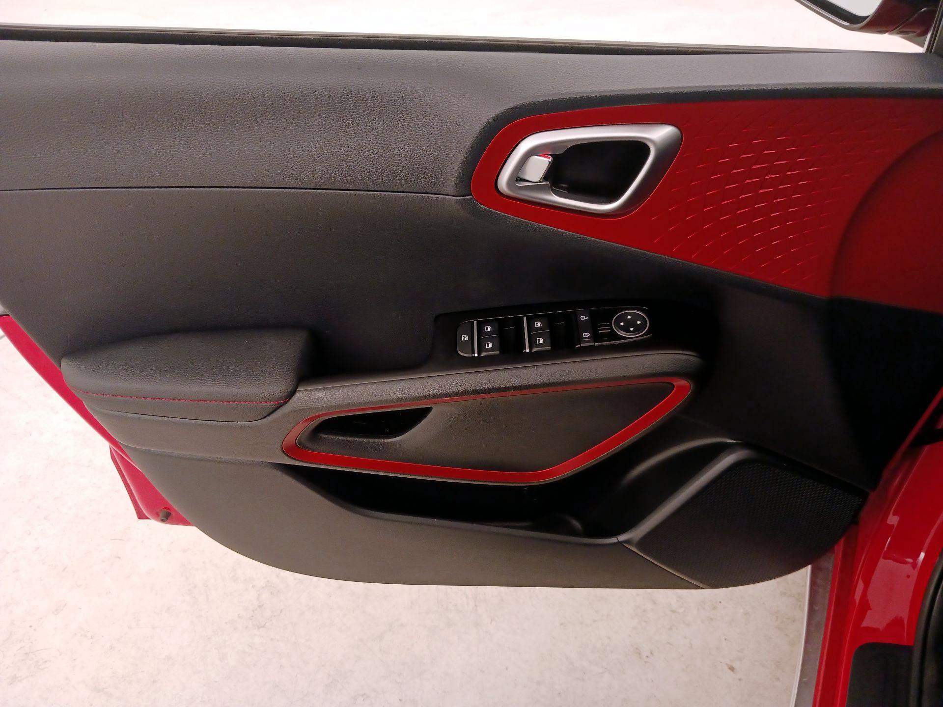 Thumbnail: 2025 Kia Soul - 12