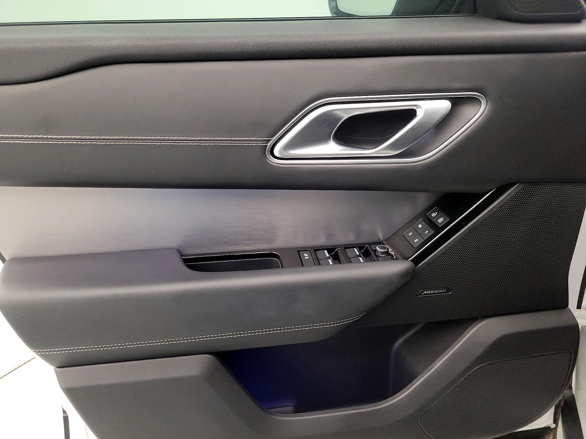 Thumbnail: 2021 Land Rover Range Rover Velar - 12