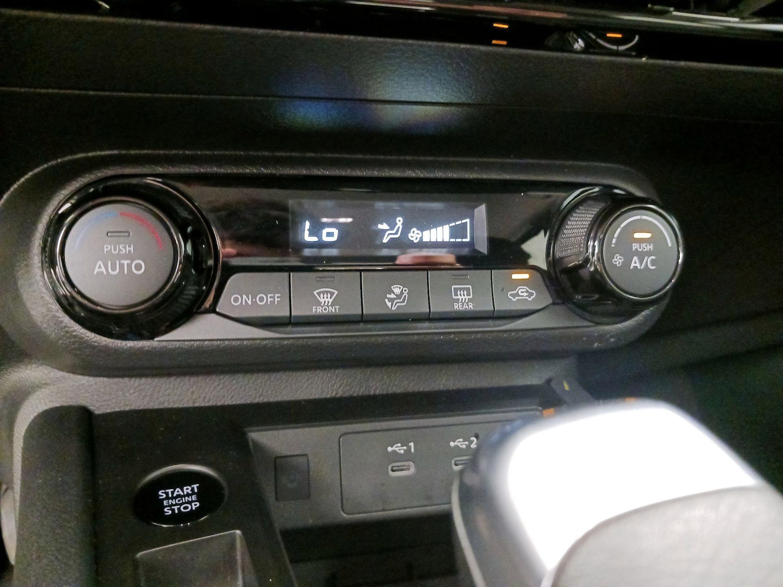 2026 Nissan KICKS SV - Photo 17