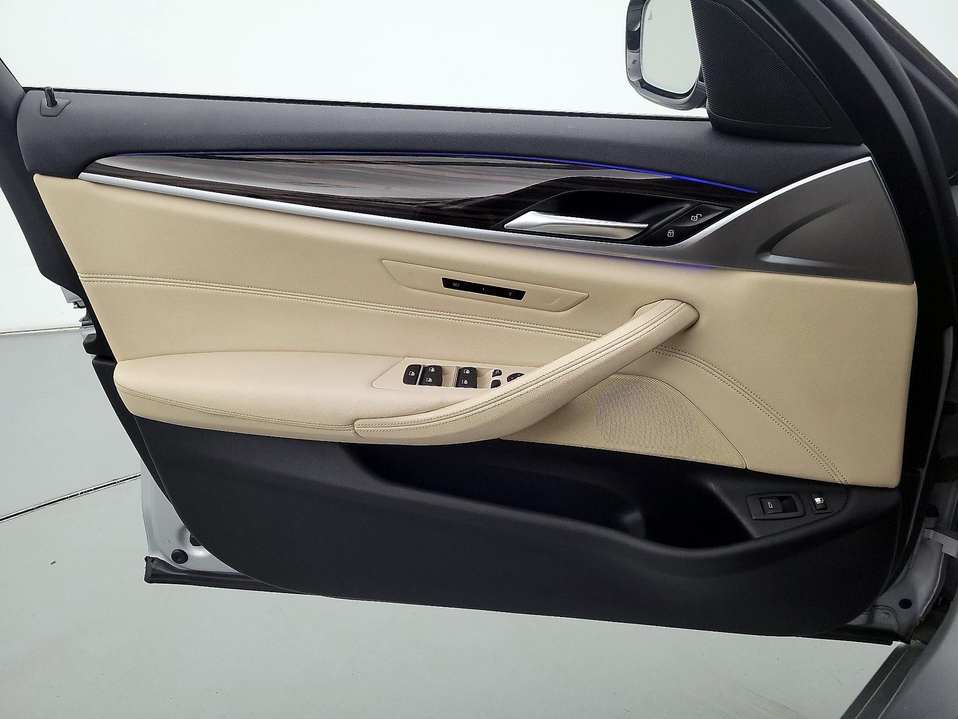 Thumbnail: 2019 BMW 5 Series - 12