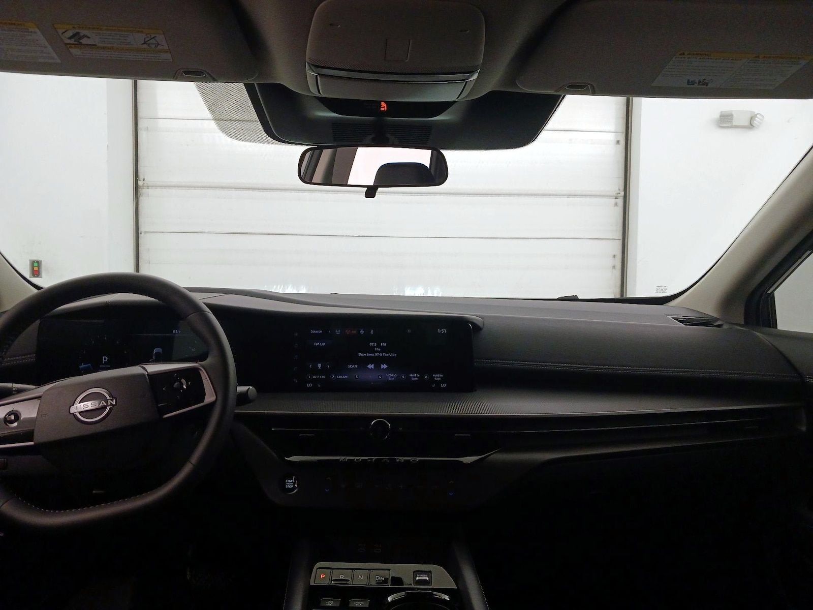 2025 Nissan Murano SV - Photo 10
