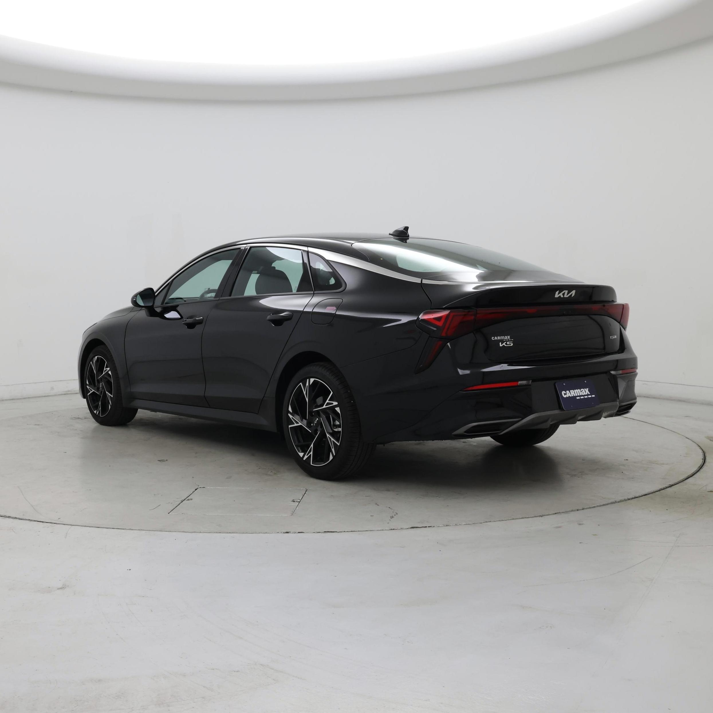 Thumbnail: 2025 Kia K5 - 2