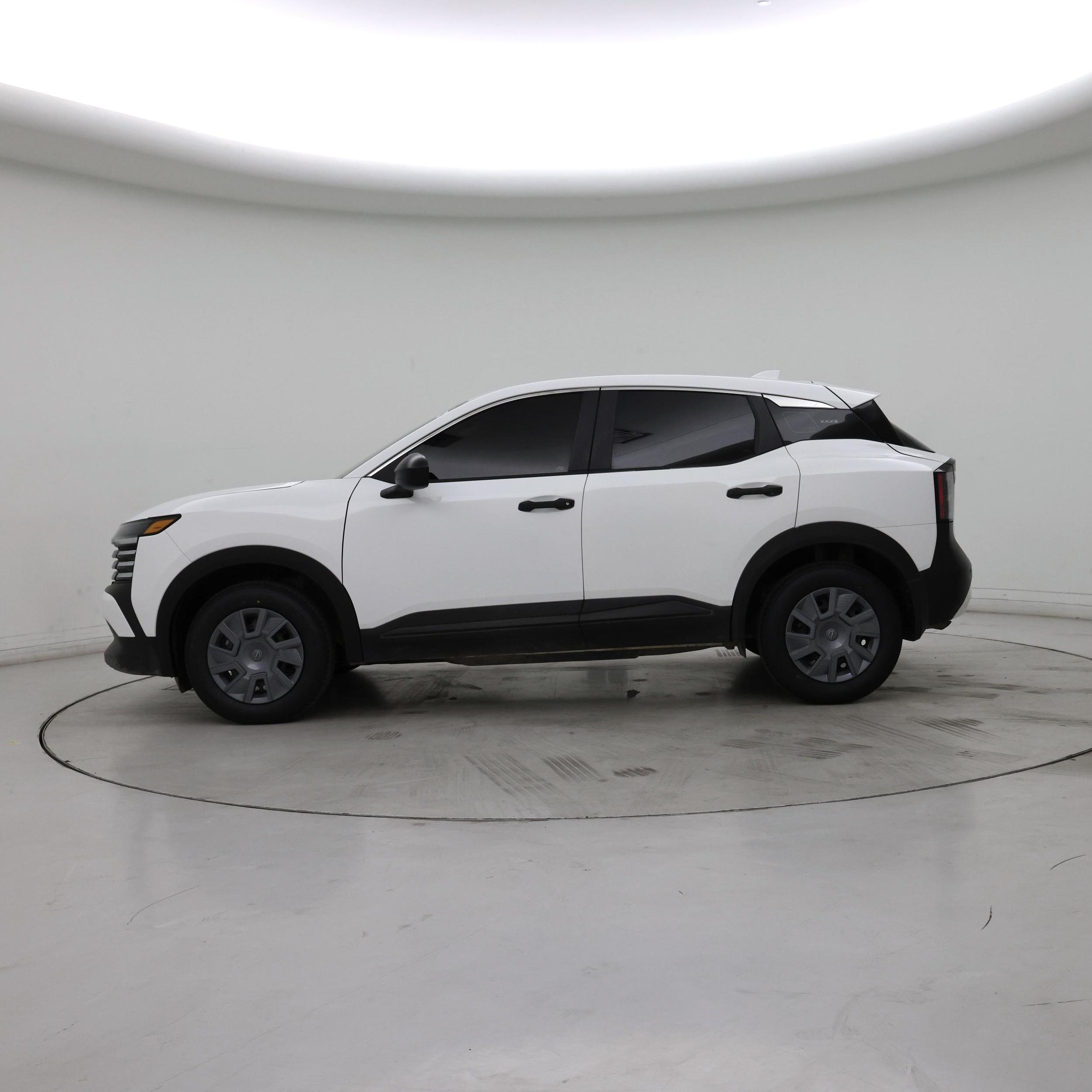 Thumbnail: 2025 Nissan Kicks - 3