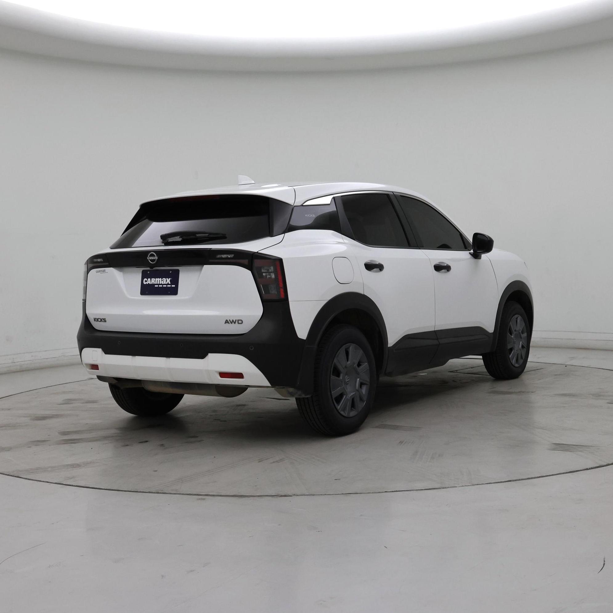 Thumbnail: 2025 Nissan Kicks - 8