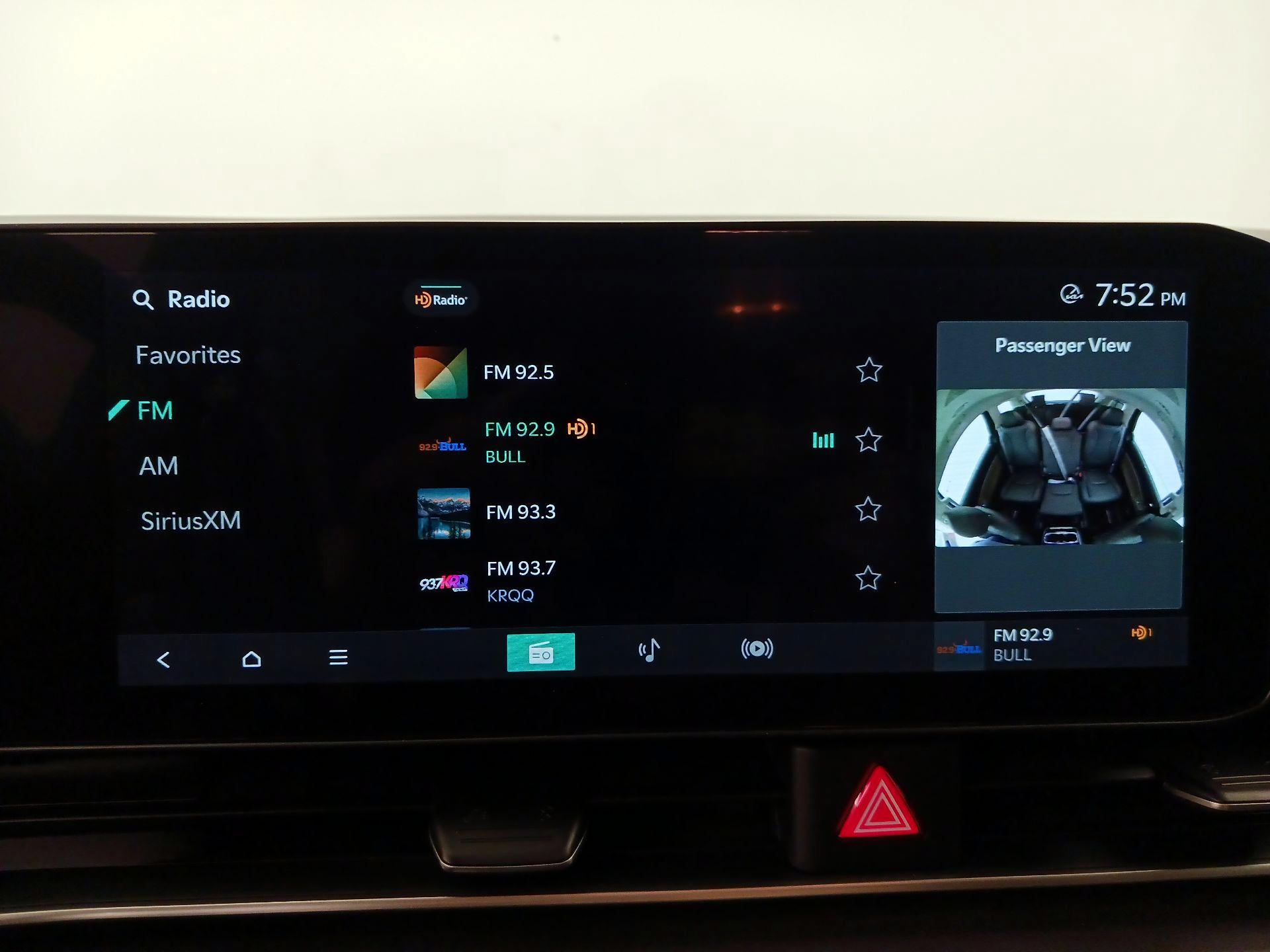 Thumbnail: 2025 Kia Carnival - 16