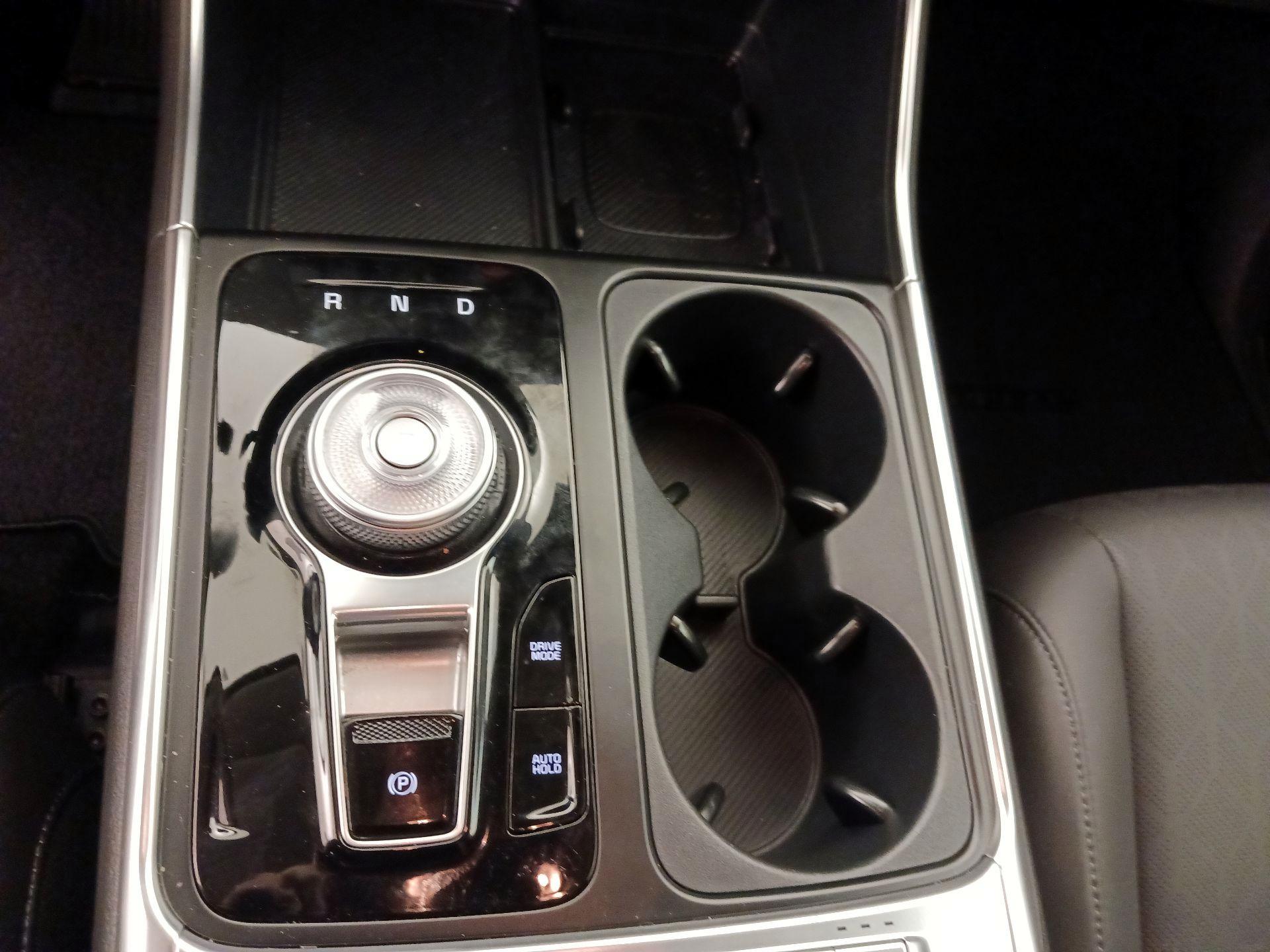 Thumbnail: 2025 Kia Carnival - 18