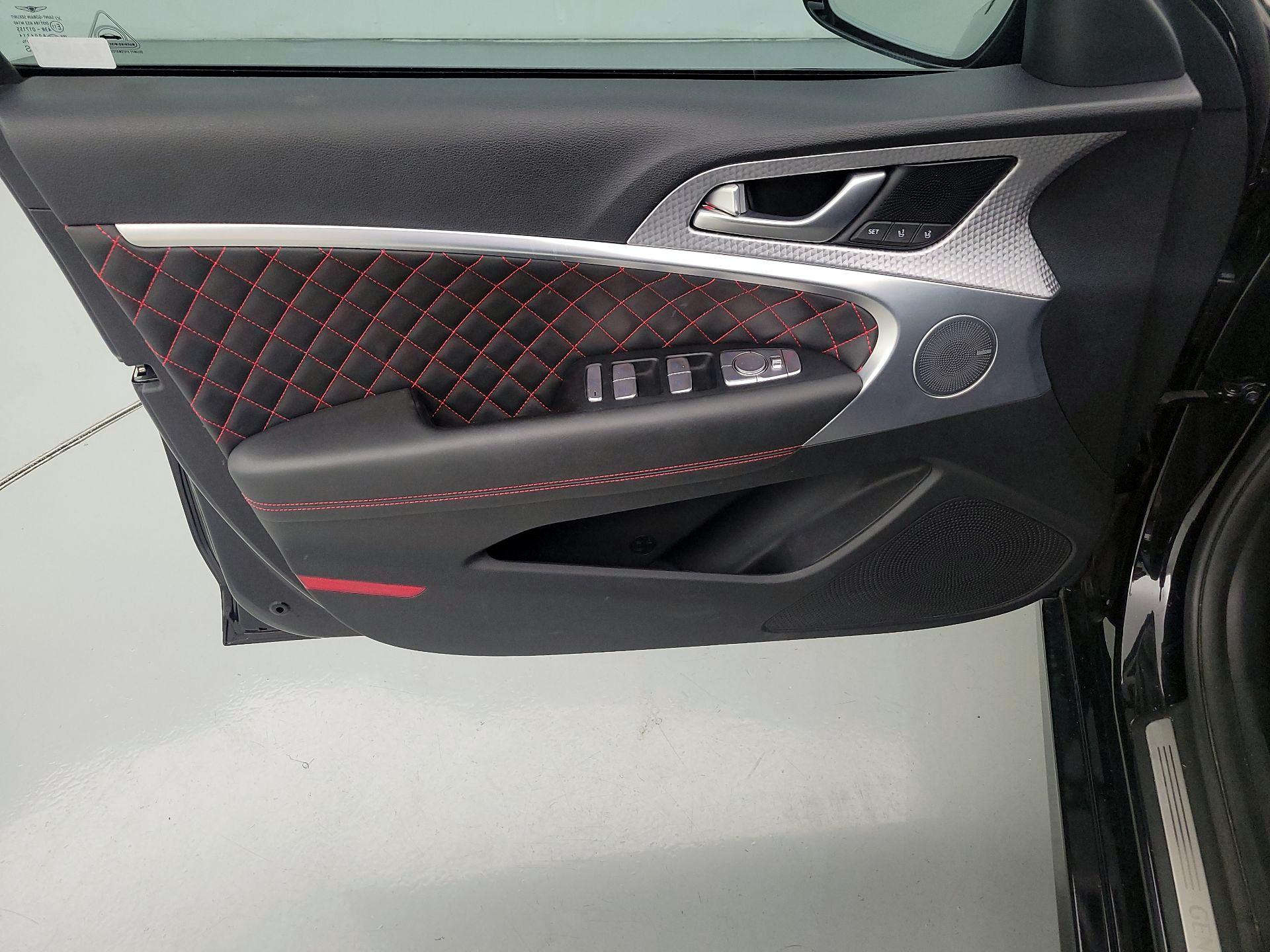 Thumbnail: 2023 Genesis G70 - 12