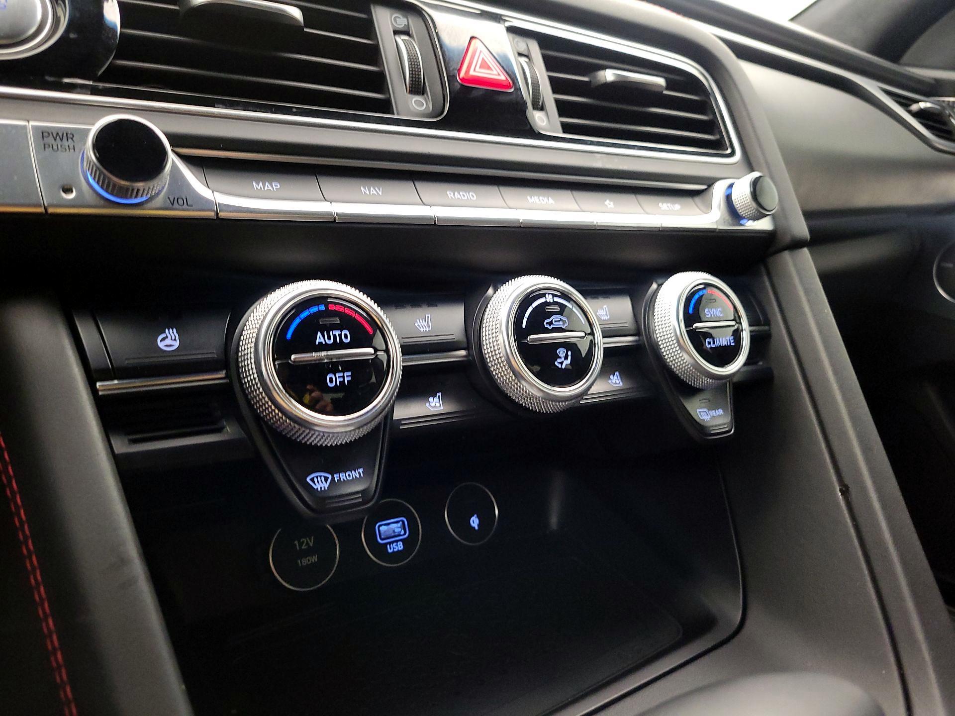 Thumbnail: 2023 Genesis G70 - 17