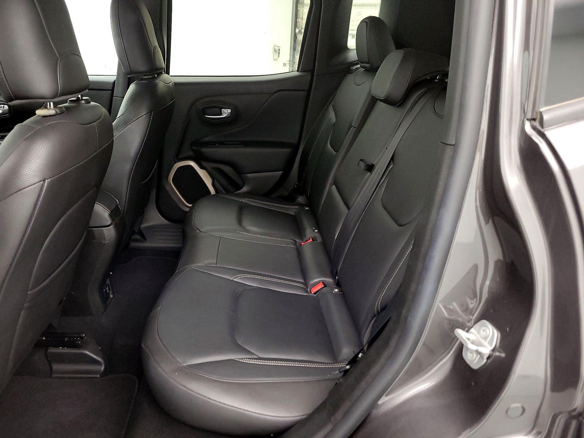 Thumbnail: 2017 Jeep Renegade - 19