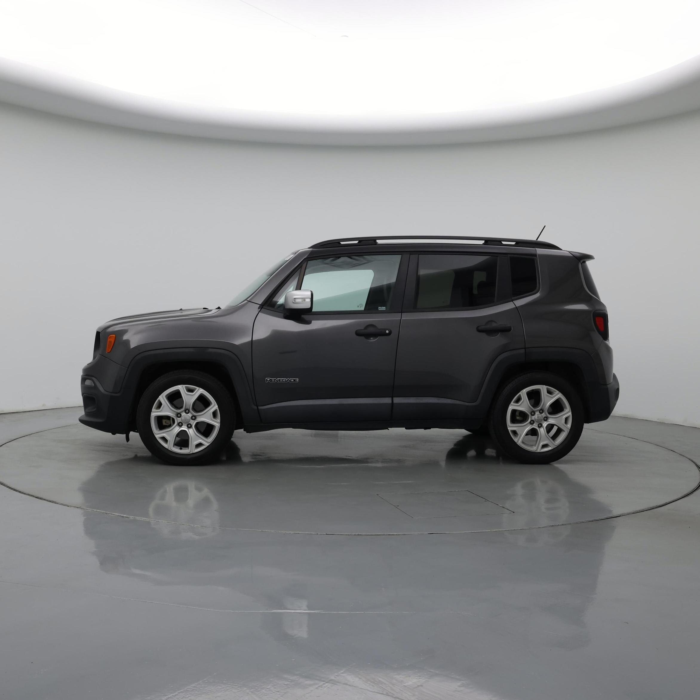 Thumbnail: 2017 Jeep Renegade - 3