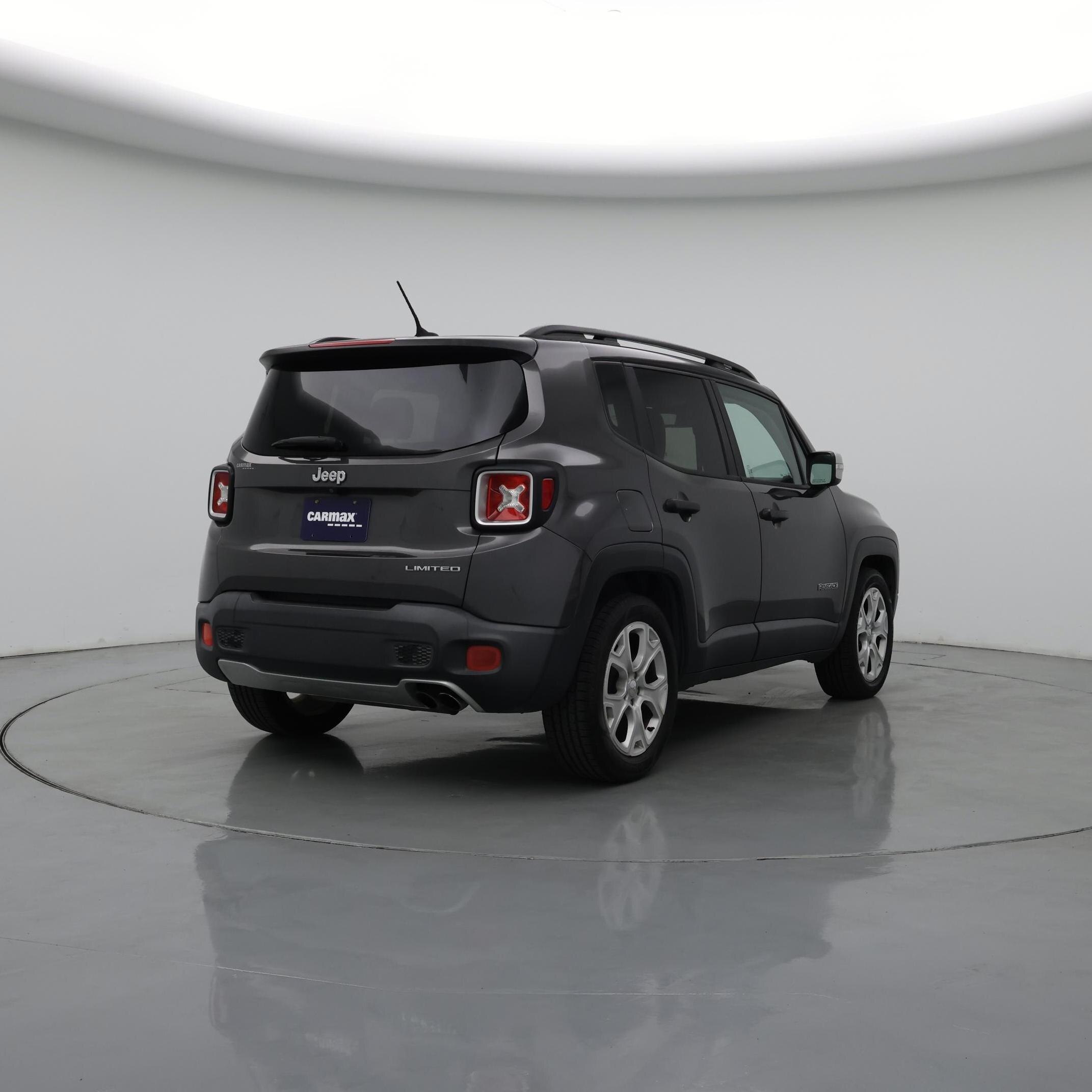 Thumbnail: 2017 Jeep Renegade - 8