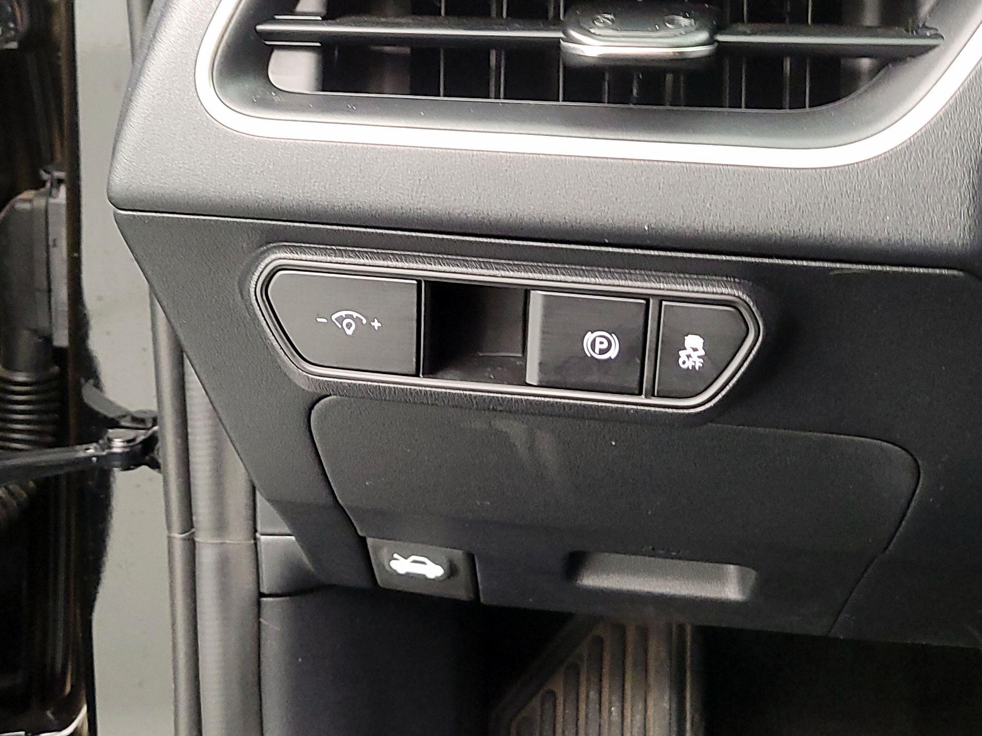 Thumbnail: 2022 Tesla Model Y - 13