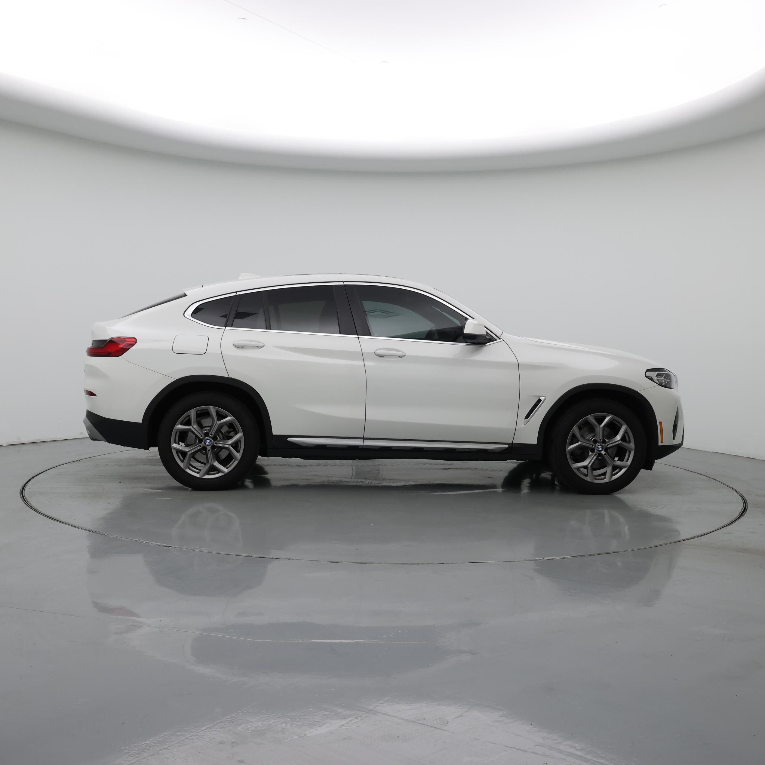 Thumbnail: 2023 BMW X4 - 7