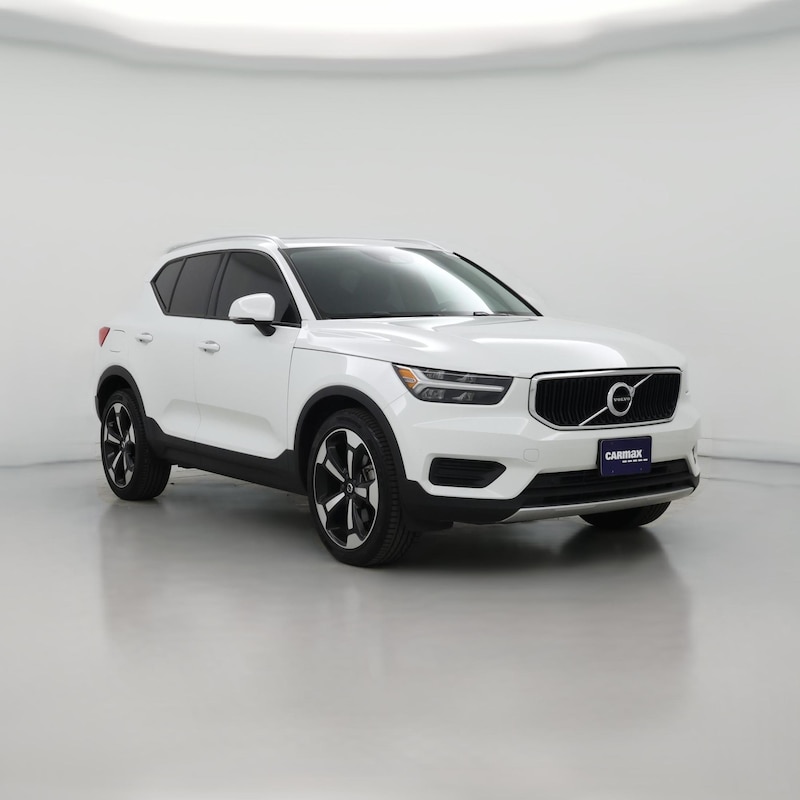 2020 Volvo XC40 T4 Momentum