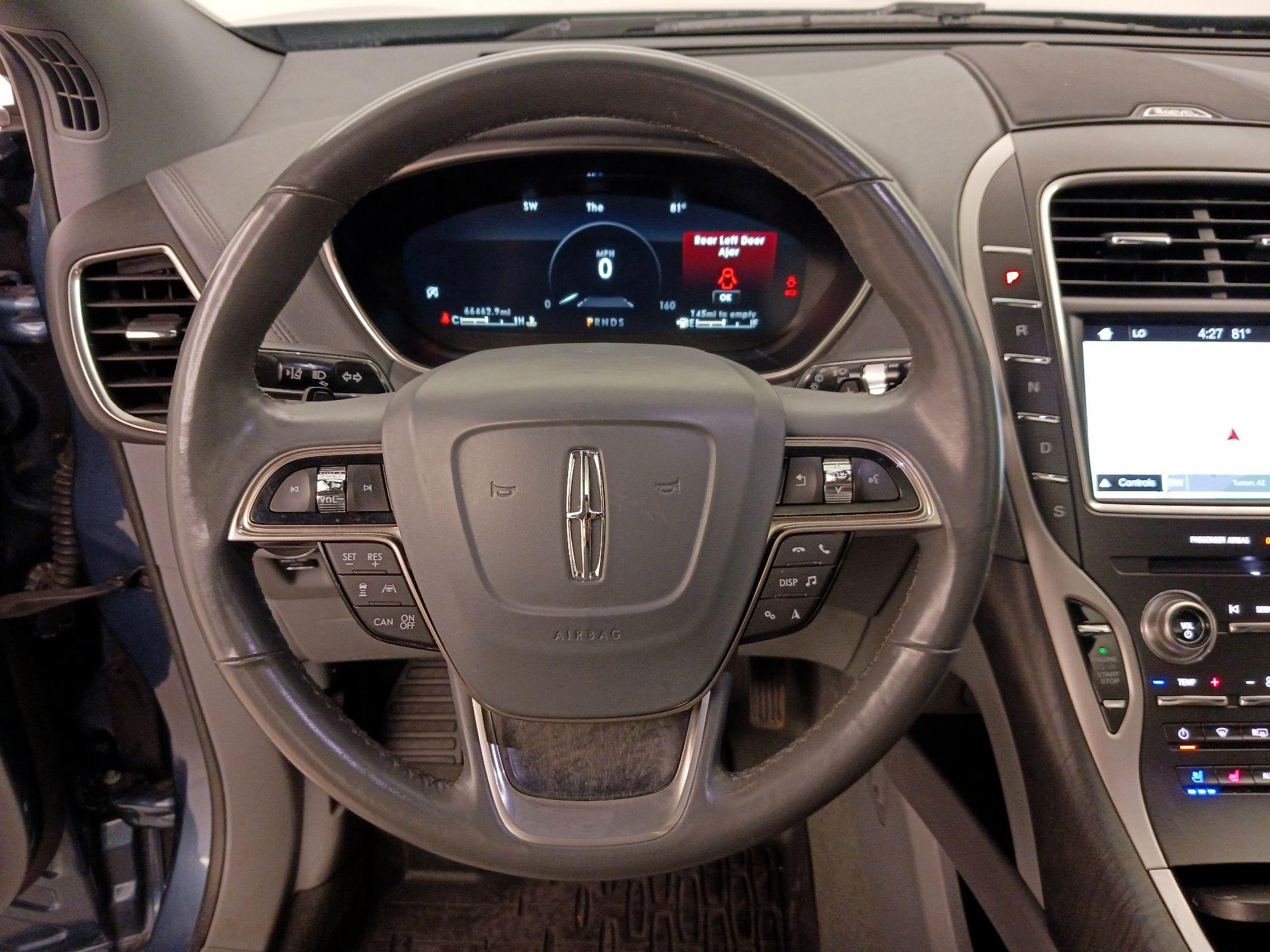 Thumbnail: 2019 Lincoln Nautilus - 10
