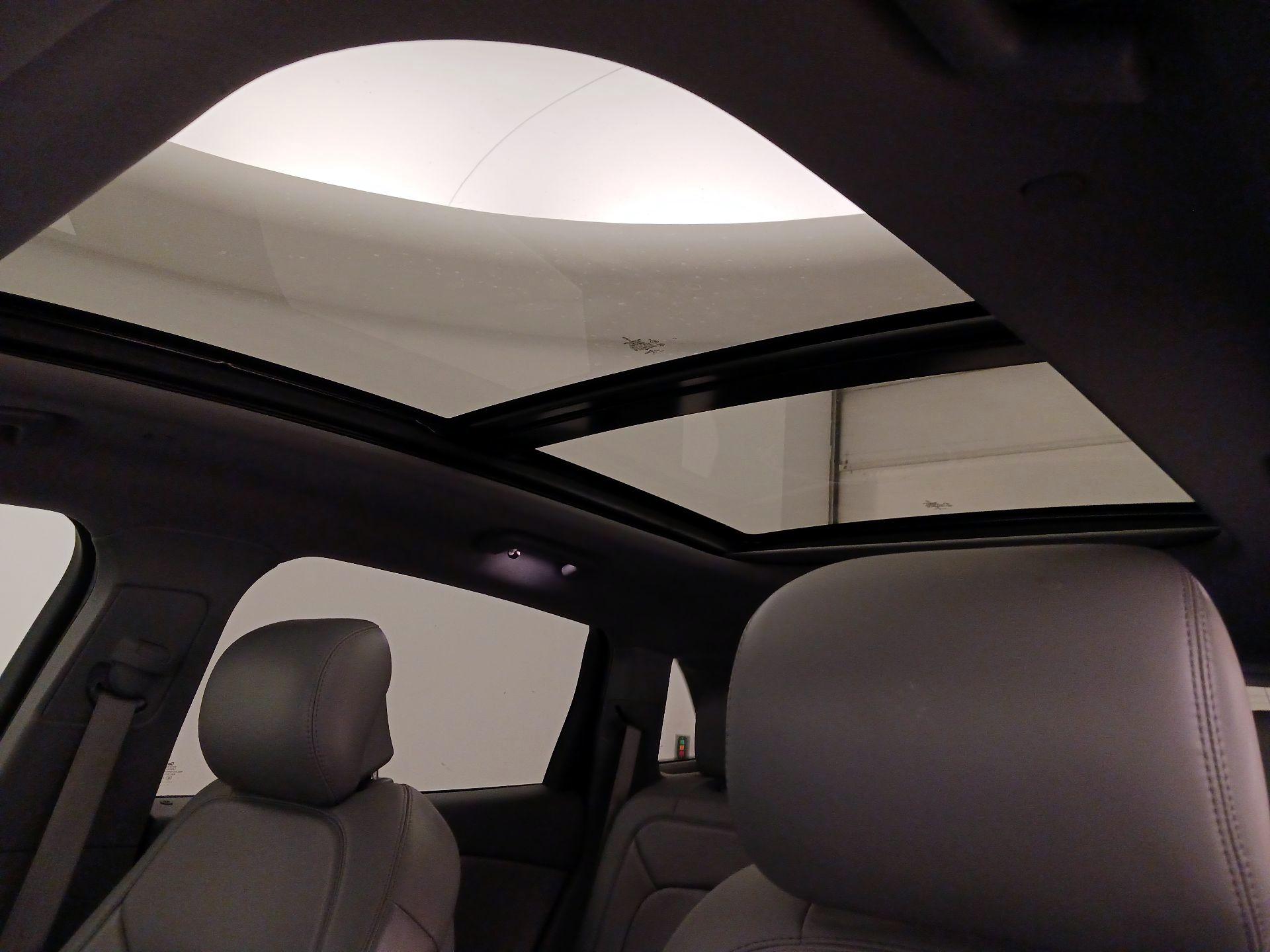 Thumbnail: 2019 Lincoln Nautilus - 20