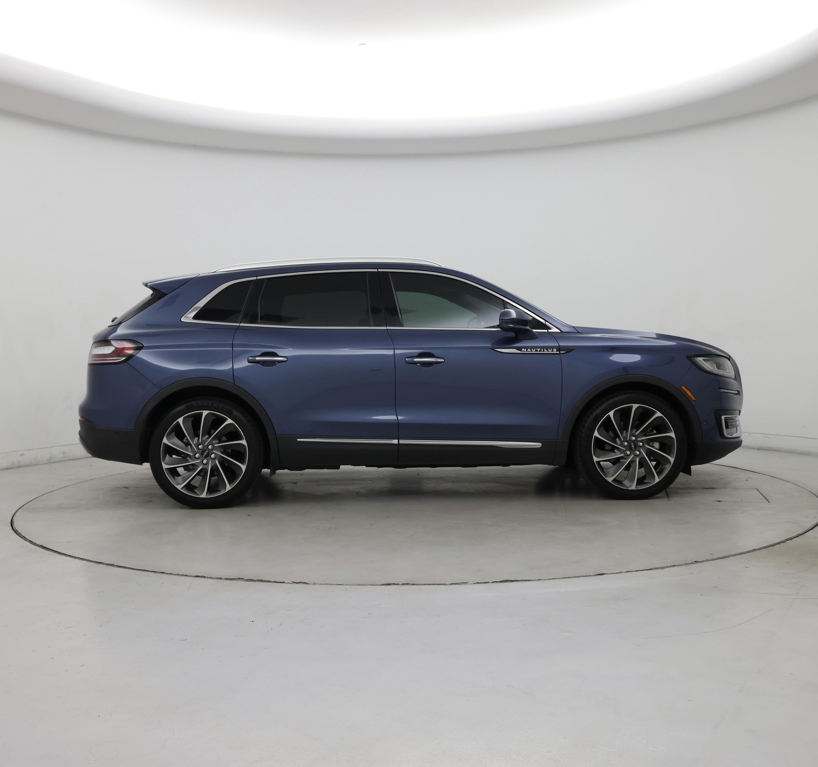 Thumbnail: 2019 Lincoln Nautilus - 7