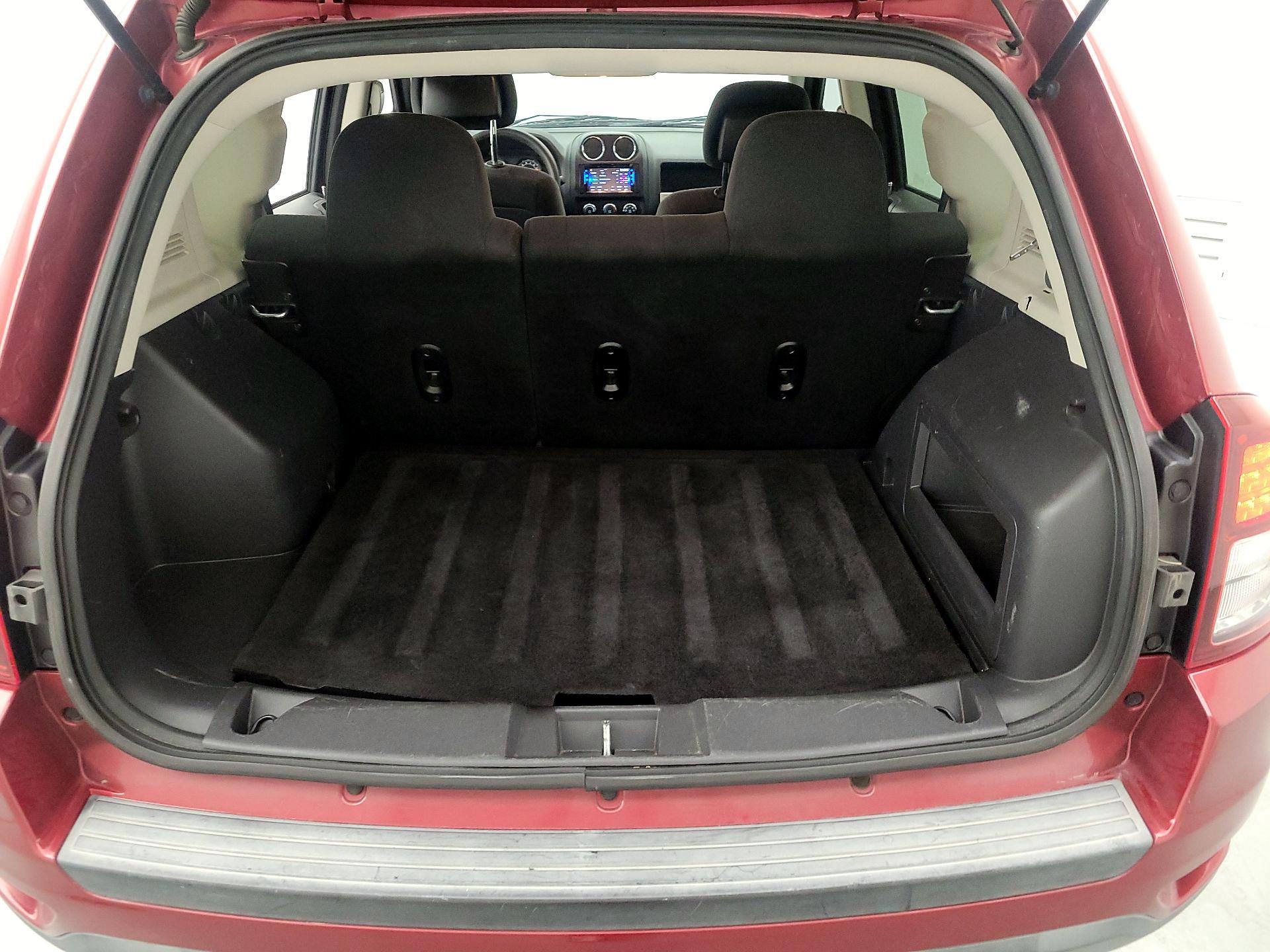 Thumbnail: 2014 Jeep Compass - 18