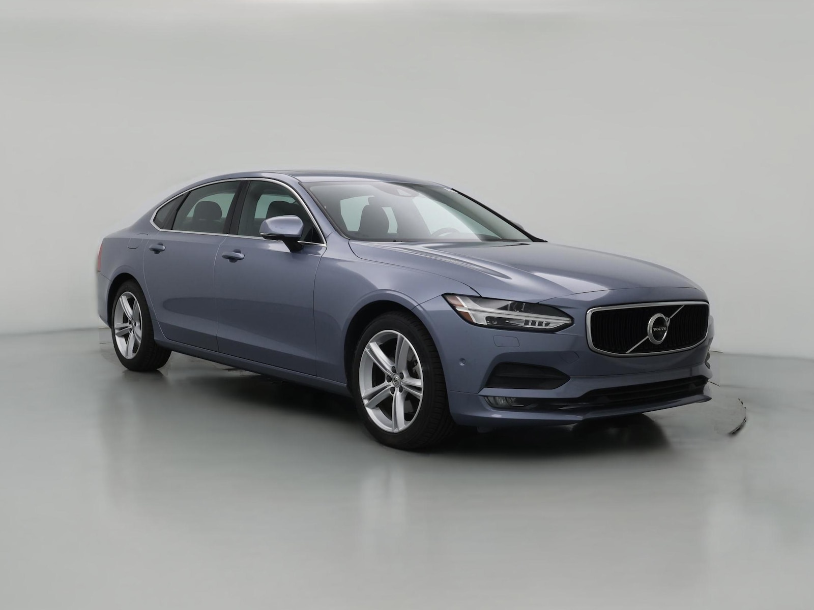 2018 Volvo S90 Momentum