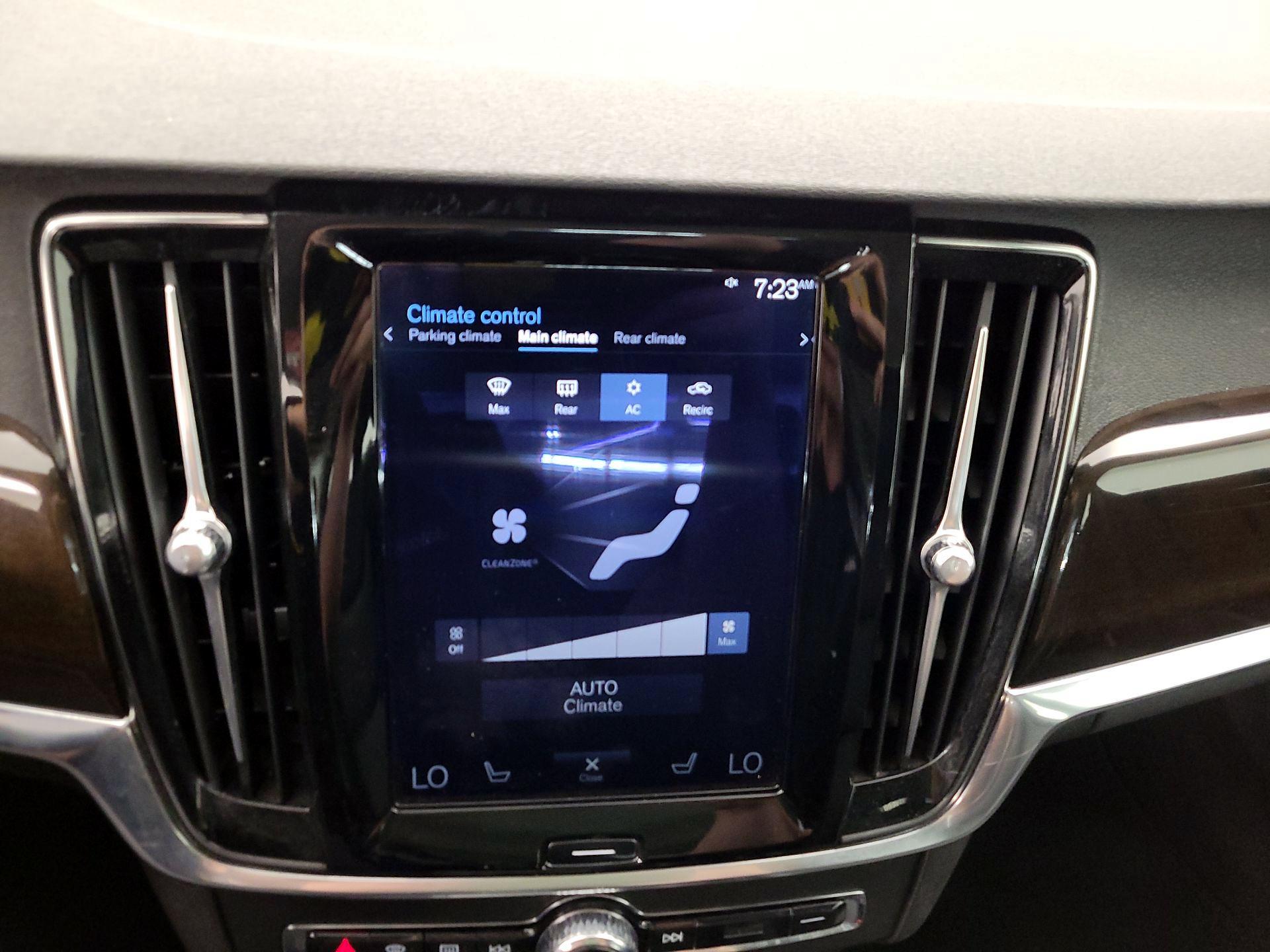 Thumbnail: 2018 Volvo S90 - 16