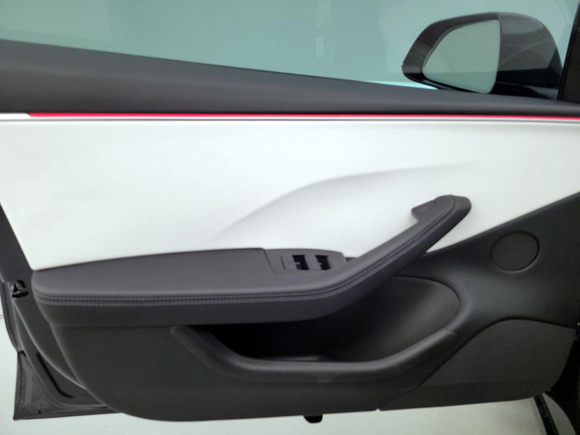 Thumbnail: 2025 Tesla Model 3 - 12
