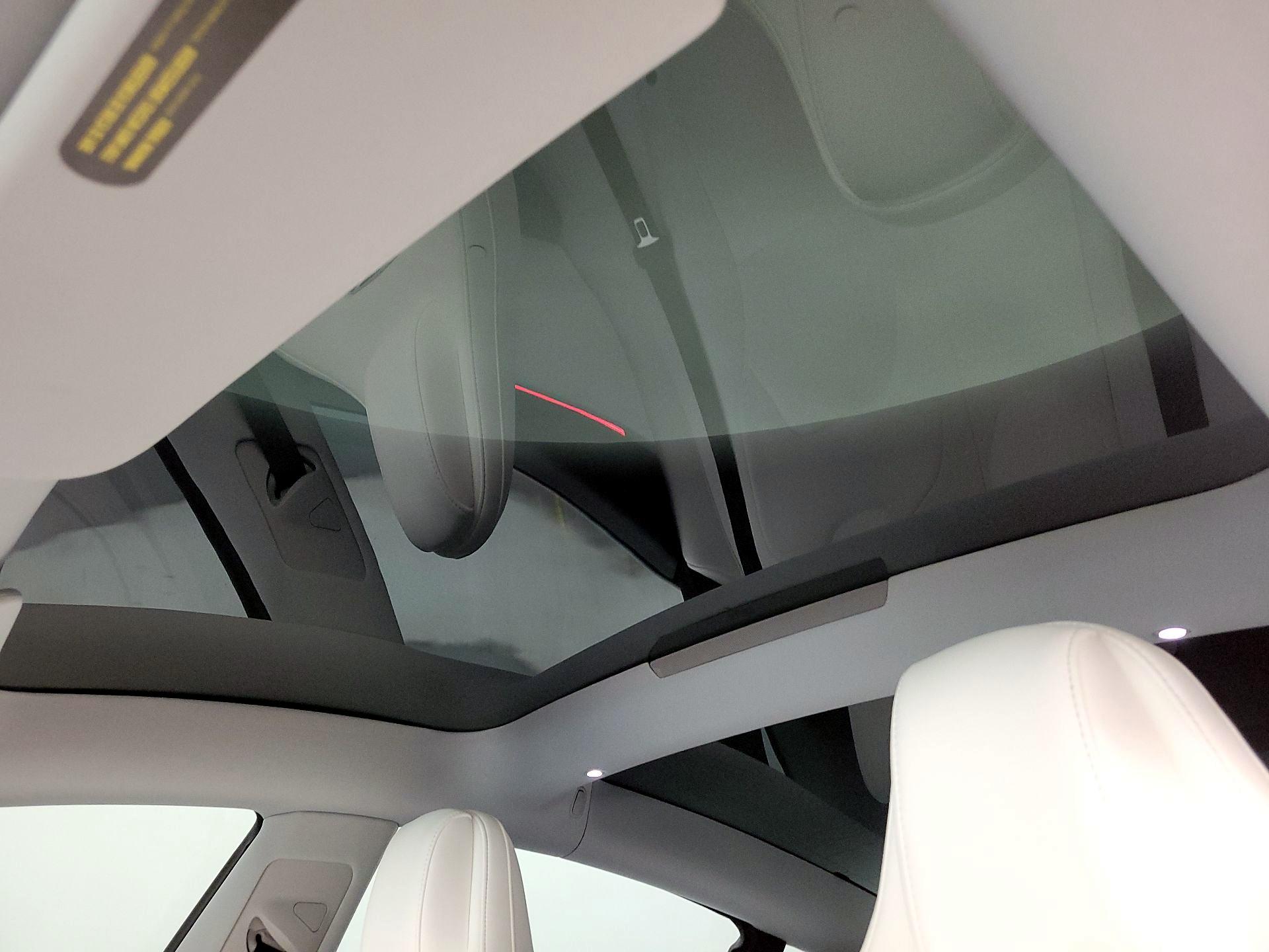 Thumbnail: 2025 Tesla Model 3 - 19