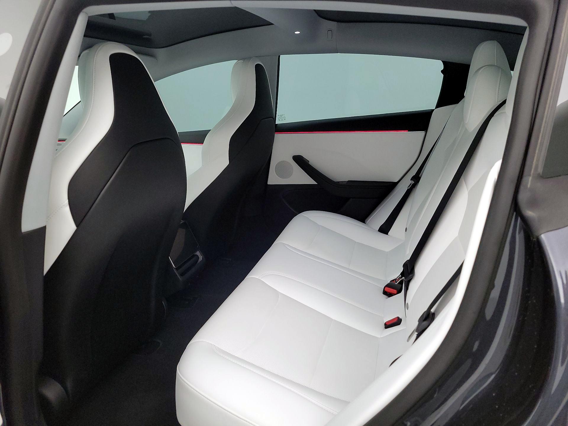 Thumbnail: 2025 Tesla Model 3 - 20