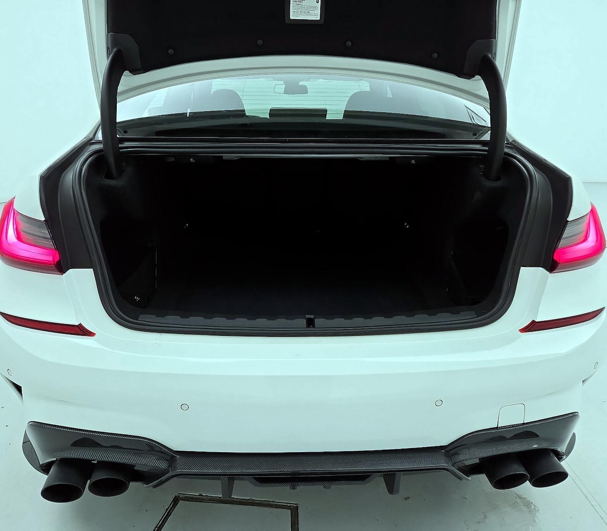 Trunk/Cargo (Seats Up)