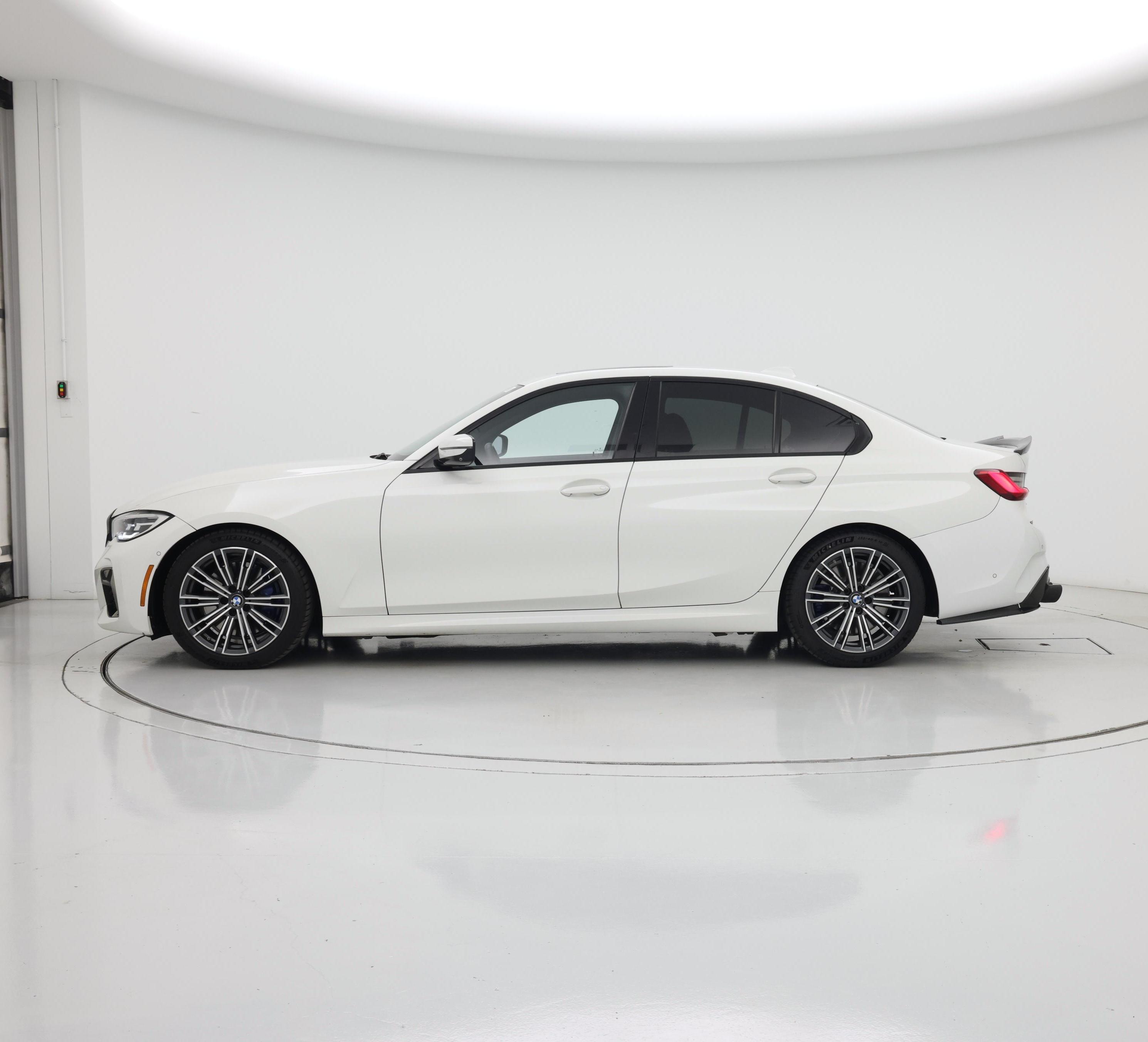 Thumbnail: 2020 BMW 3 Series - 3
