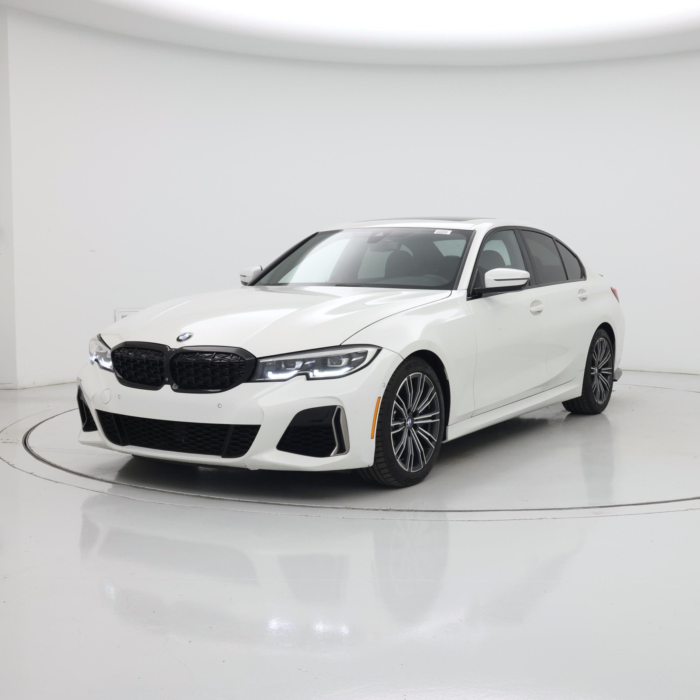Thumbnail: 2020 BMW 3 Series - 4
