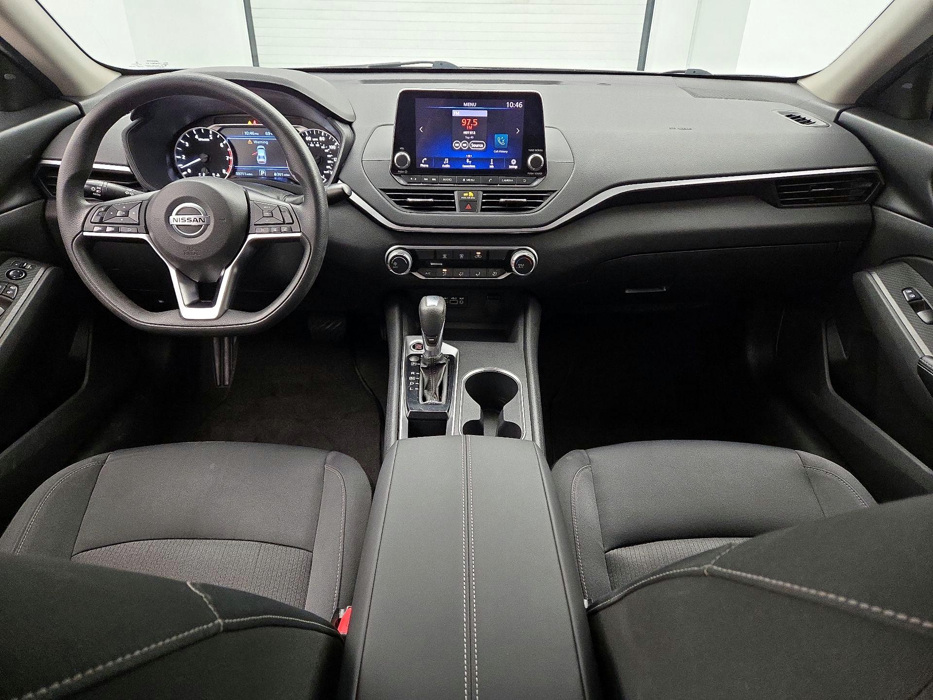 Thumbnail: 2022 Nissan Altima - 9